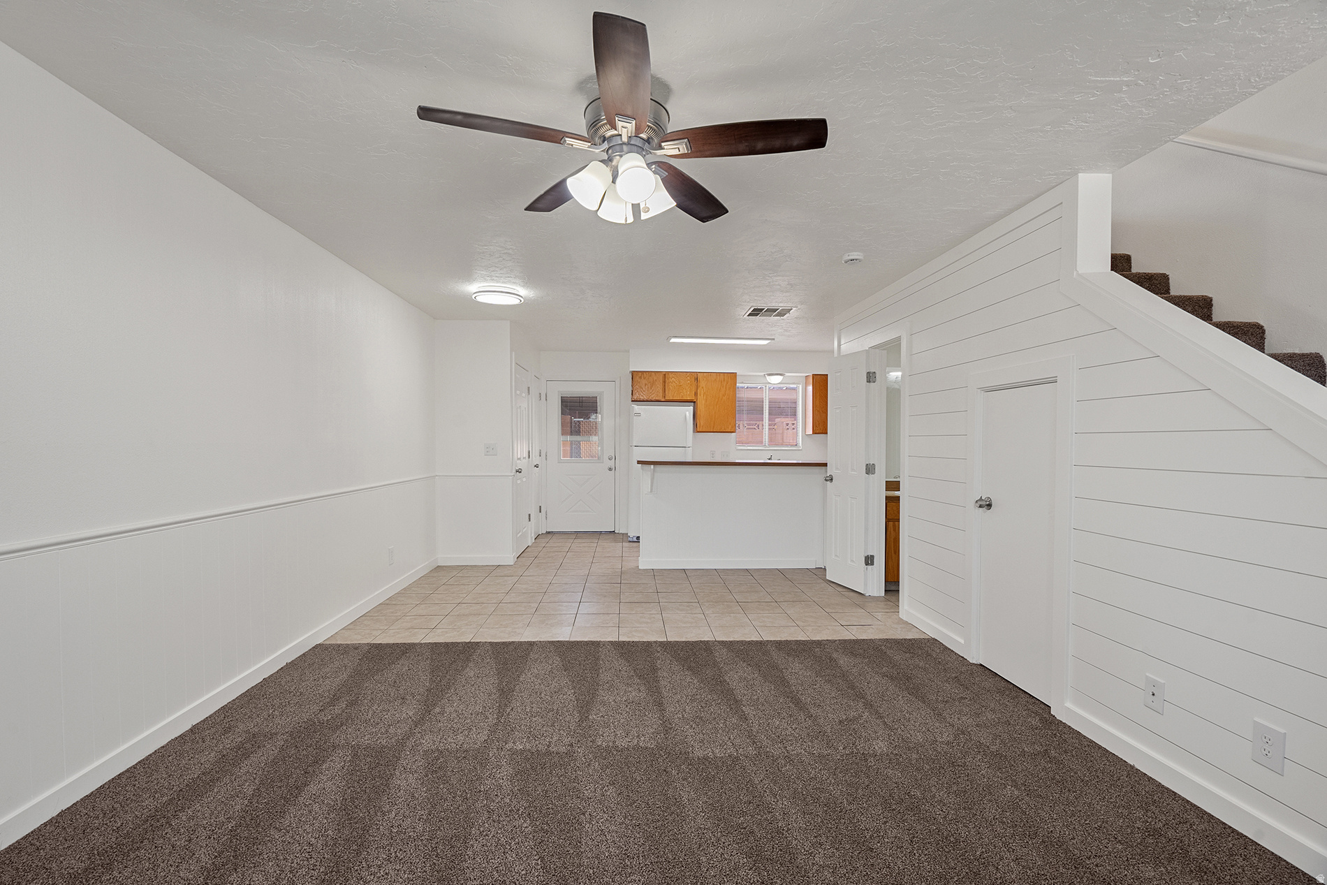 COLOR VIEW TH 1 - Residential