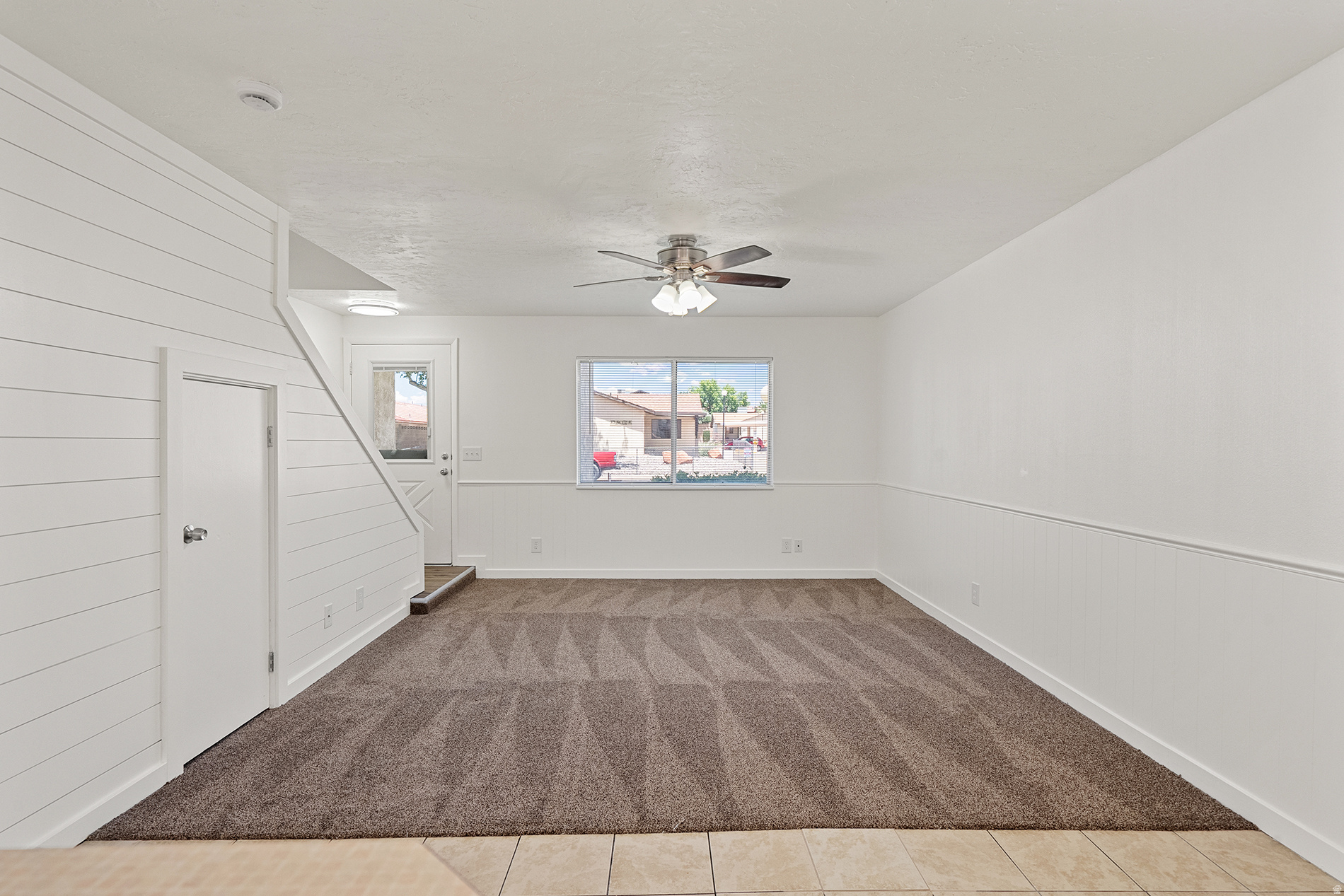 COLOR VIEW TH 1 - Residential