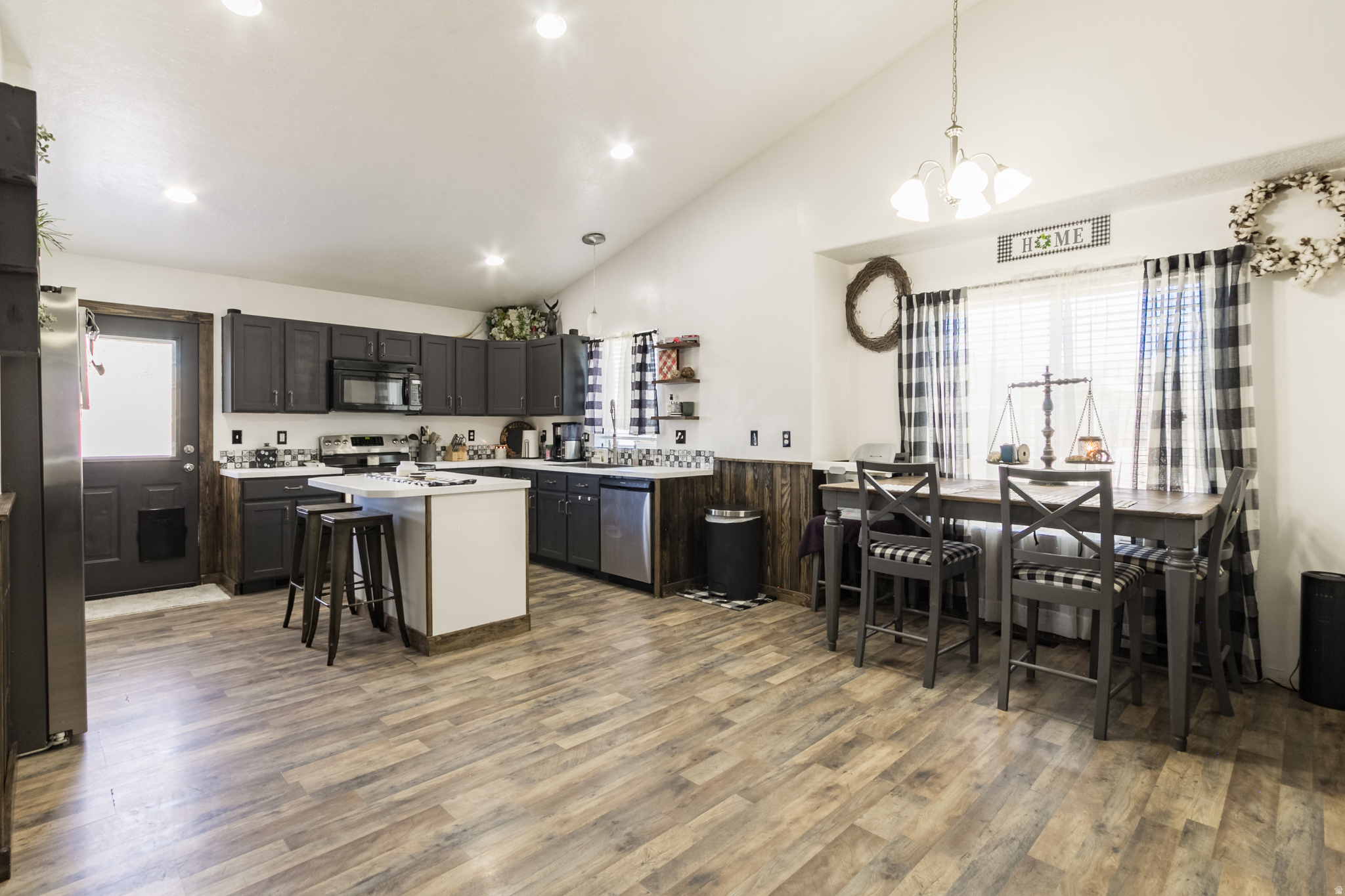 SUNBURST TERRACE PLANNED UNIT DEVELOPMEN - Residential