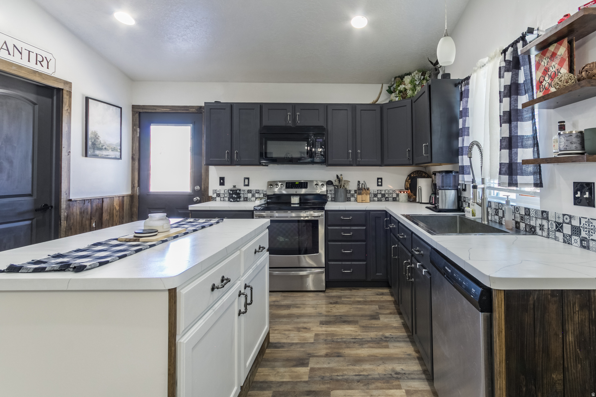 SUNBURST TERRACE PLANNED UNIT DEVELOPMEN - Residential
