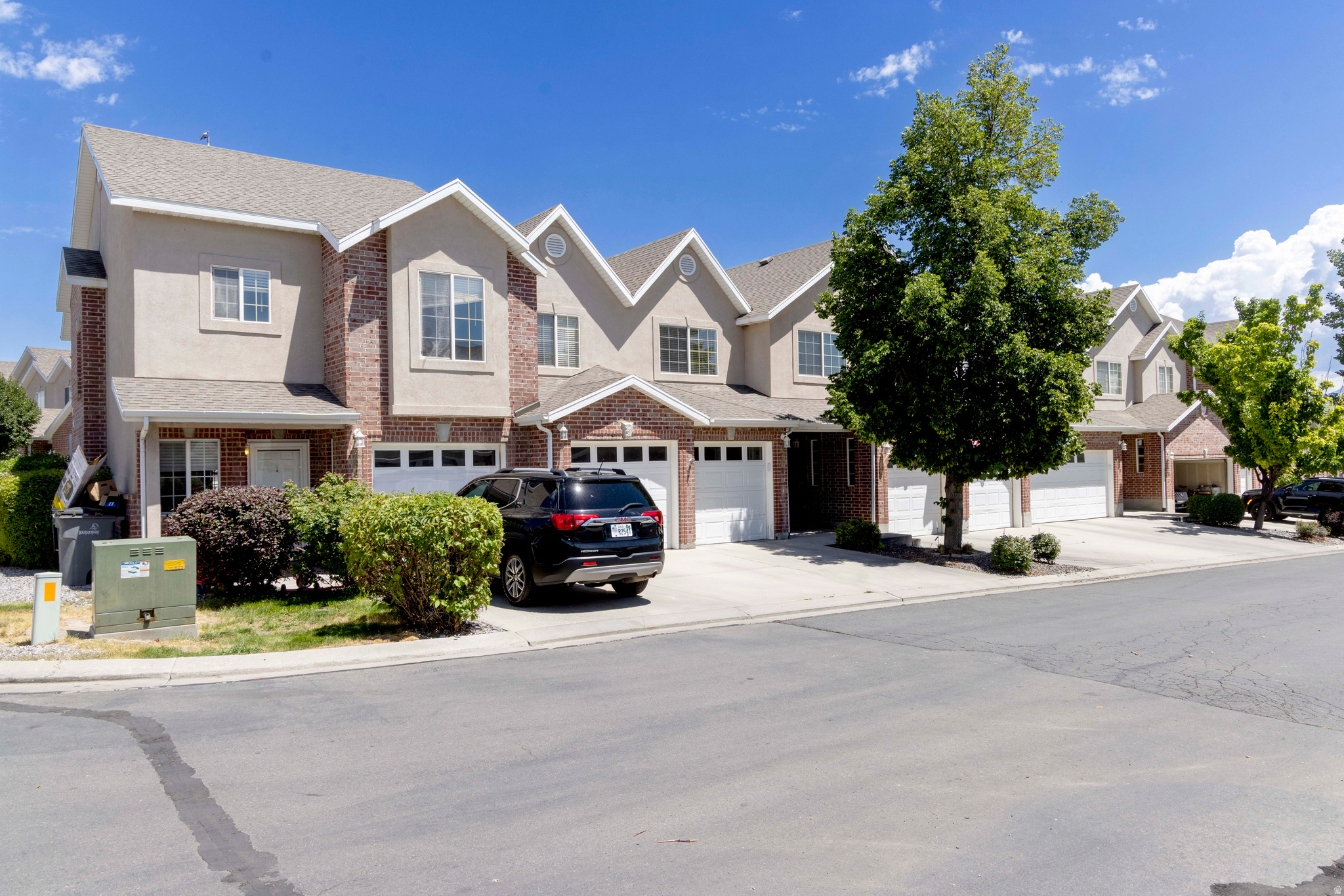 THE BLUFFS - Residential