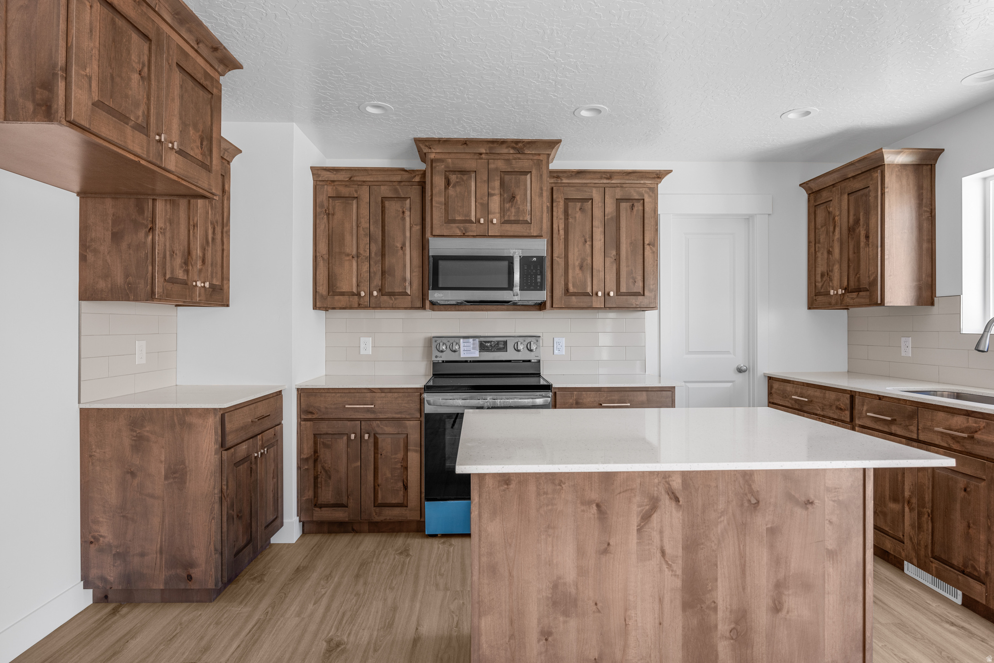 SUMMIT RIDGE THE HILLS - Residential