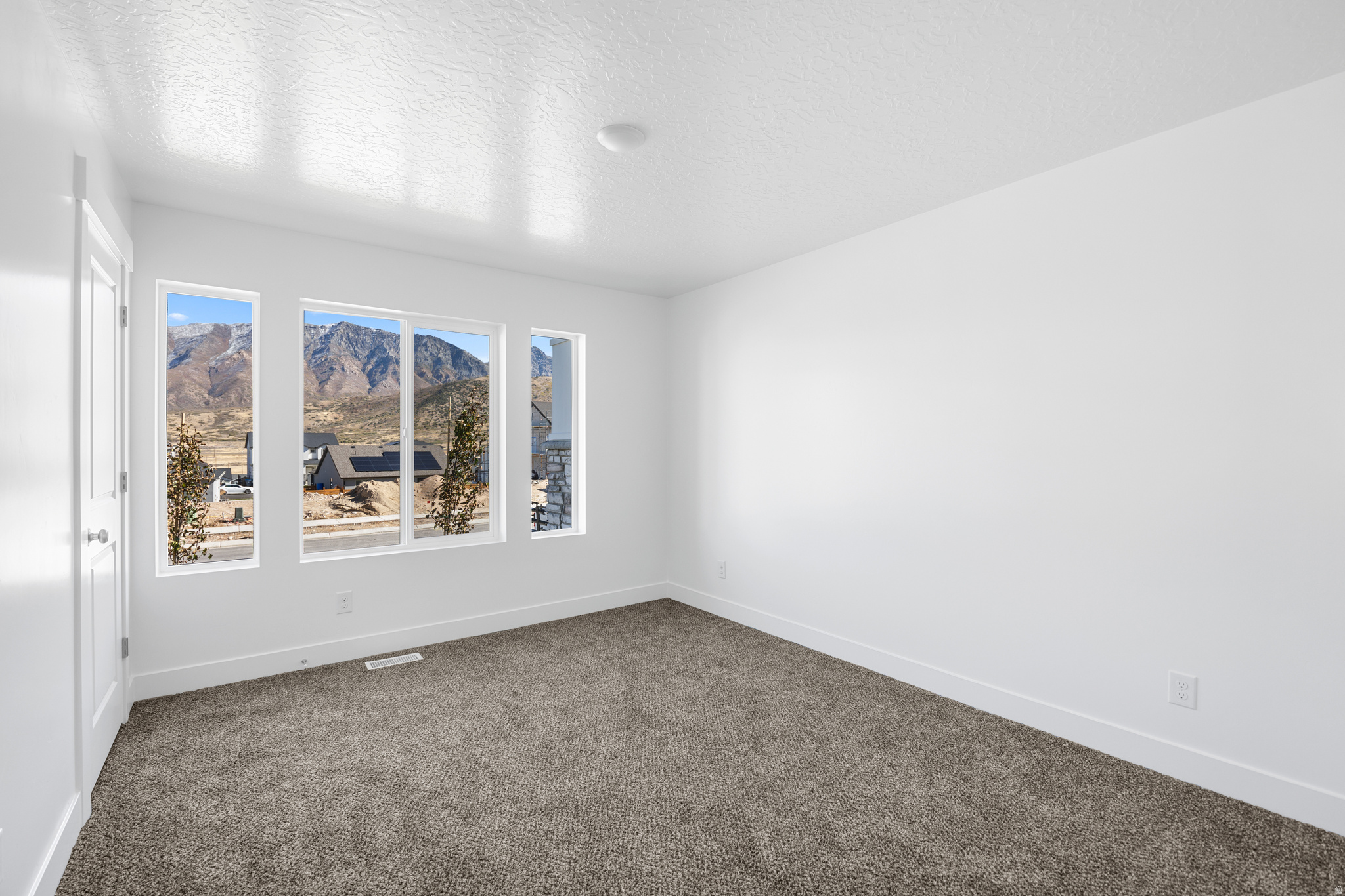 SUMMIT RIDGE THE HILLS - Residential