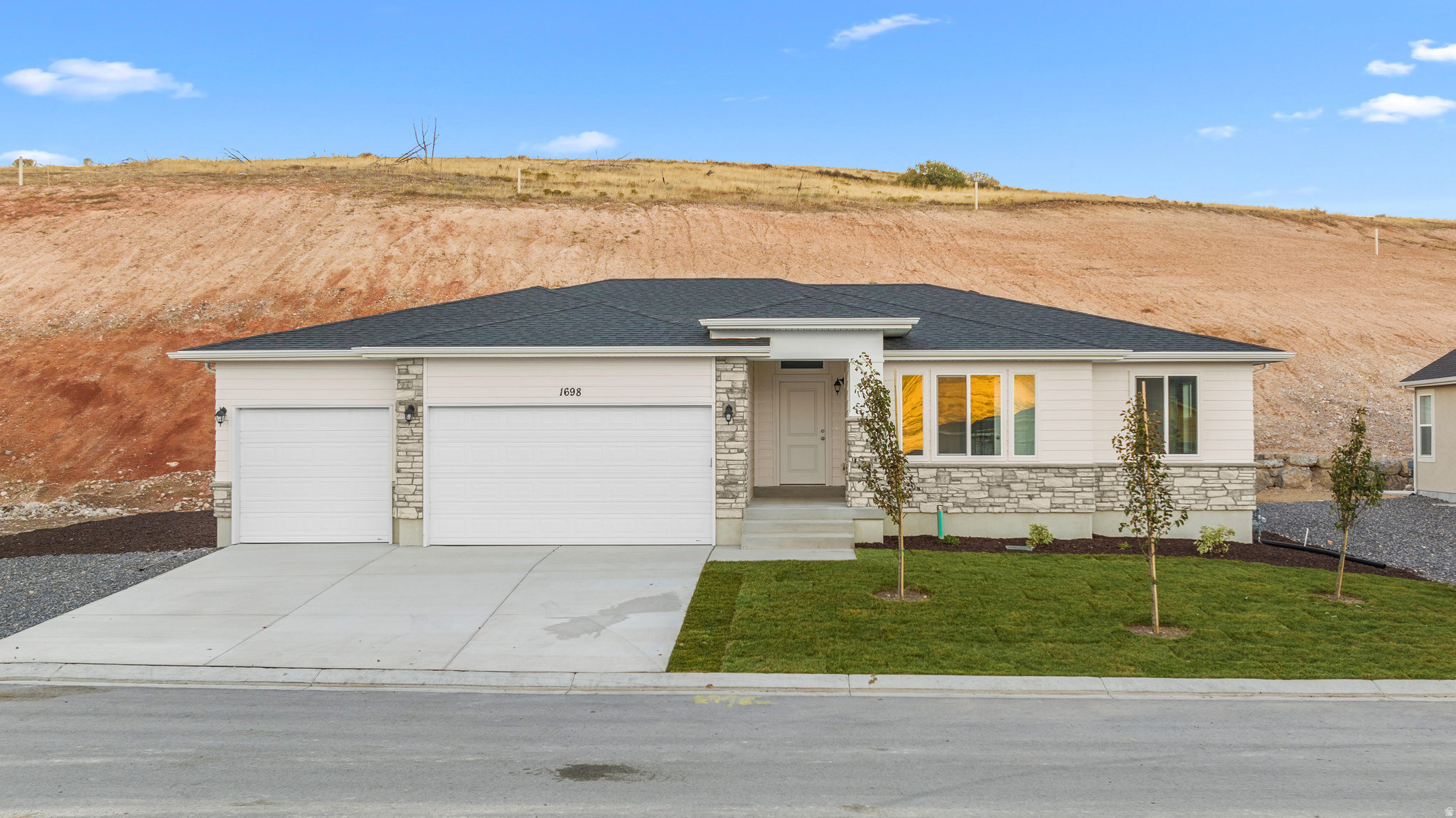 SUMMIT RIDGE THE HILLS - Residential