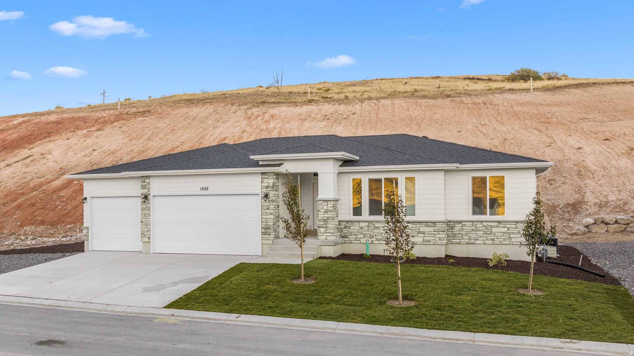 SUMMIT RIDGE THE HILLS - Residential