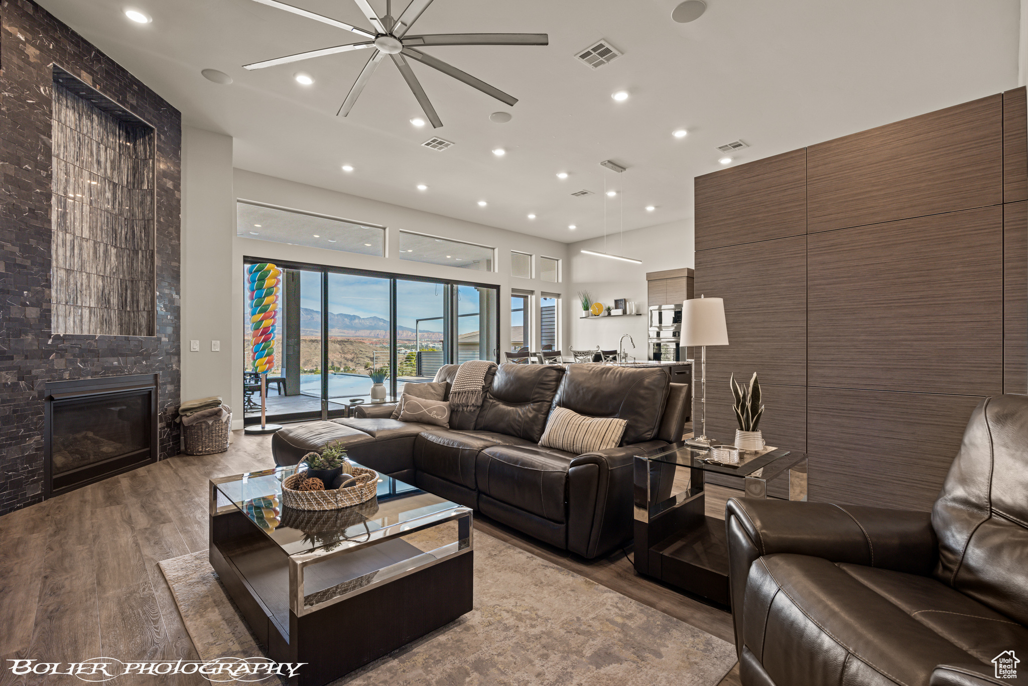 SOUTHGATE VIEWS - Residential