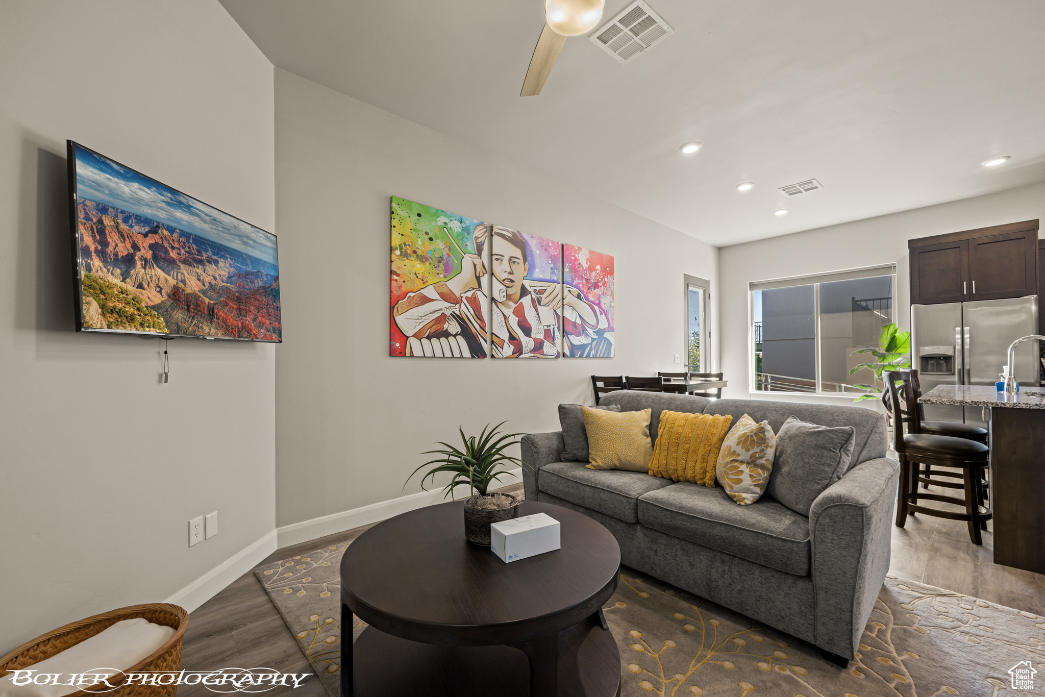 SOUTHGATE VIEWS - Residential