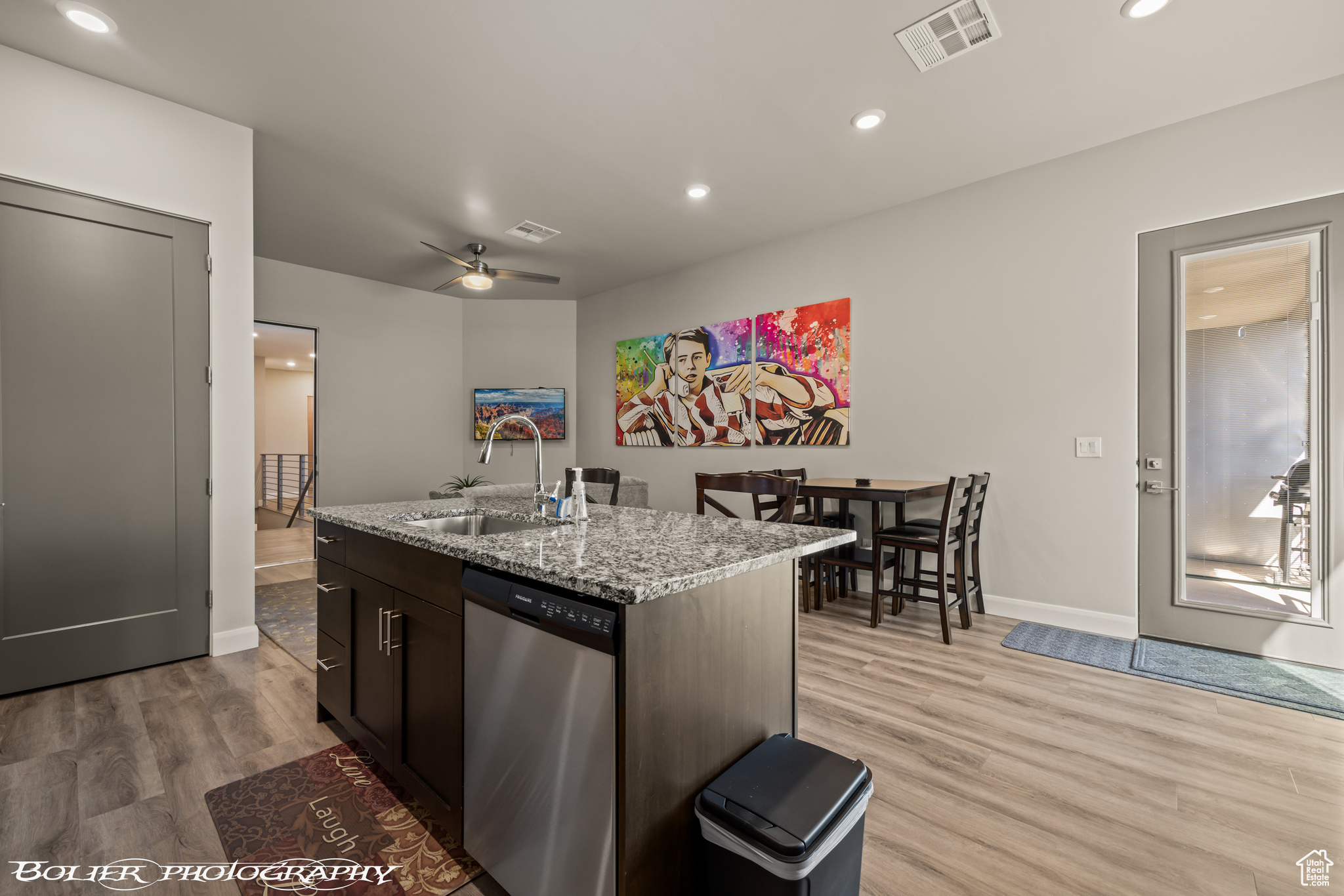 SOUTHGATE VIEWS - Residential