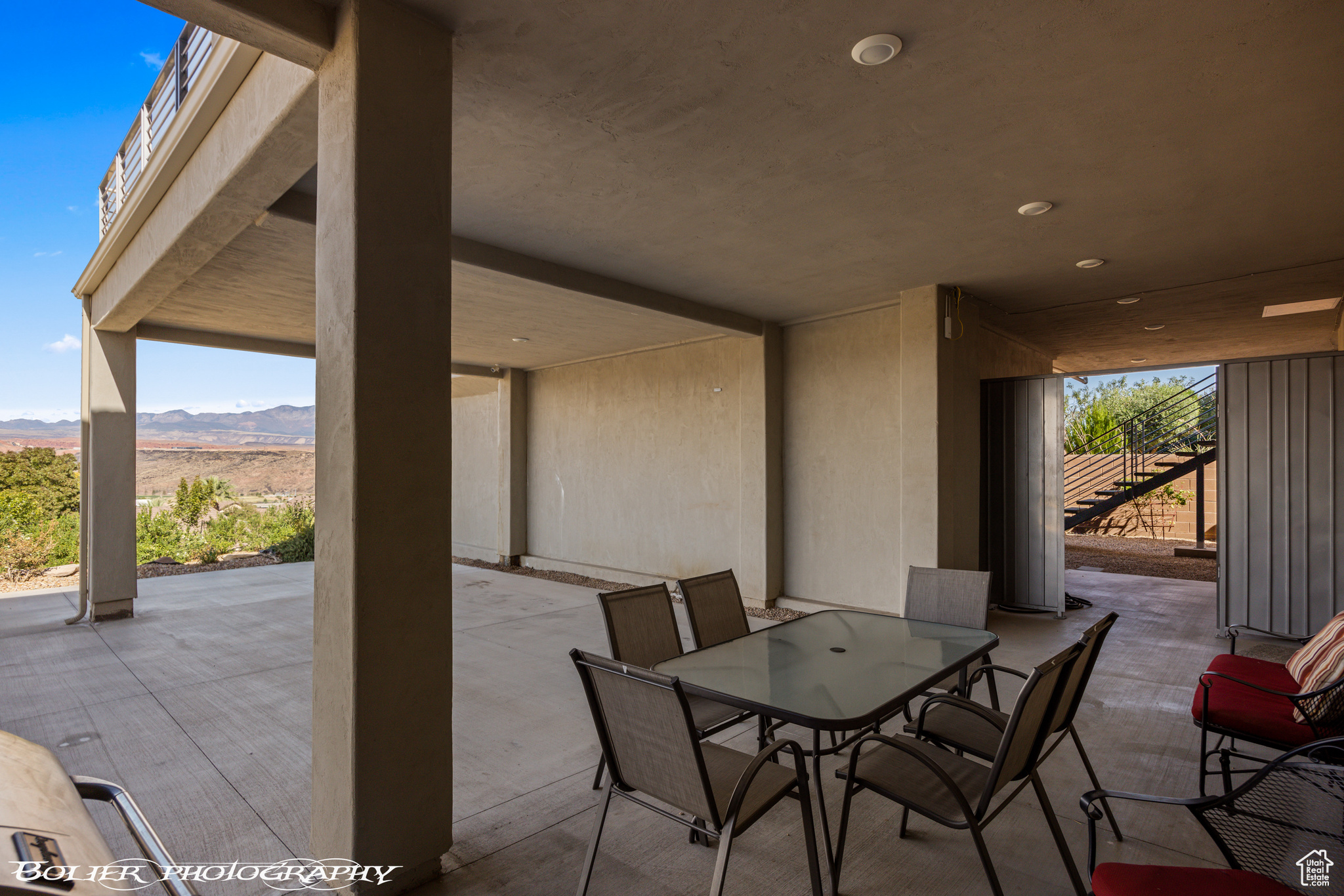 SOUTHGATE VIEWS - Residential