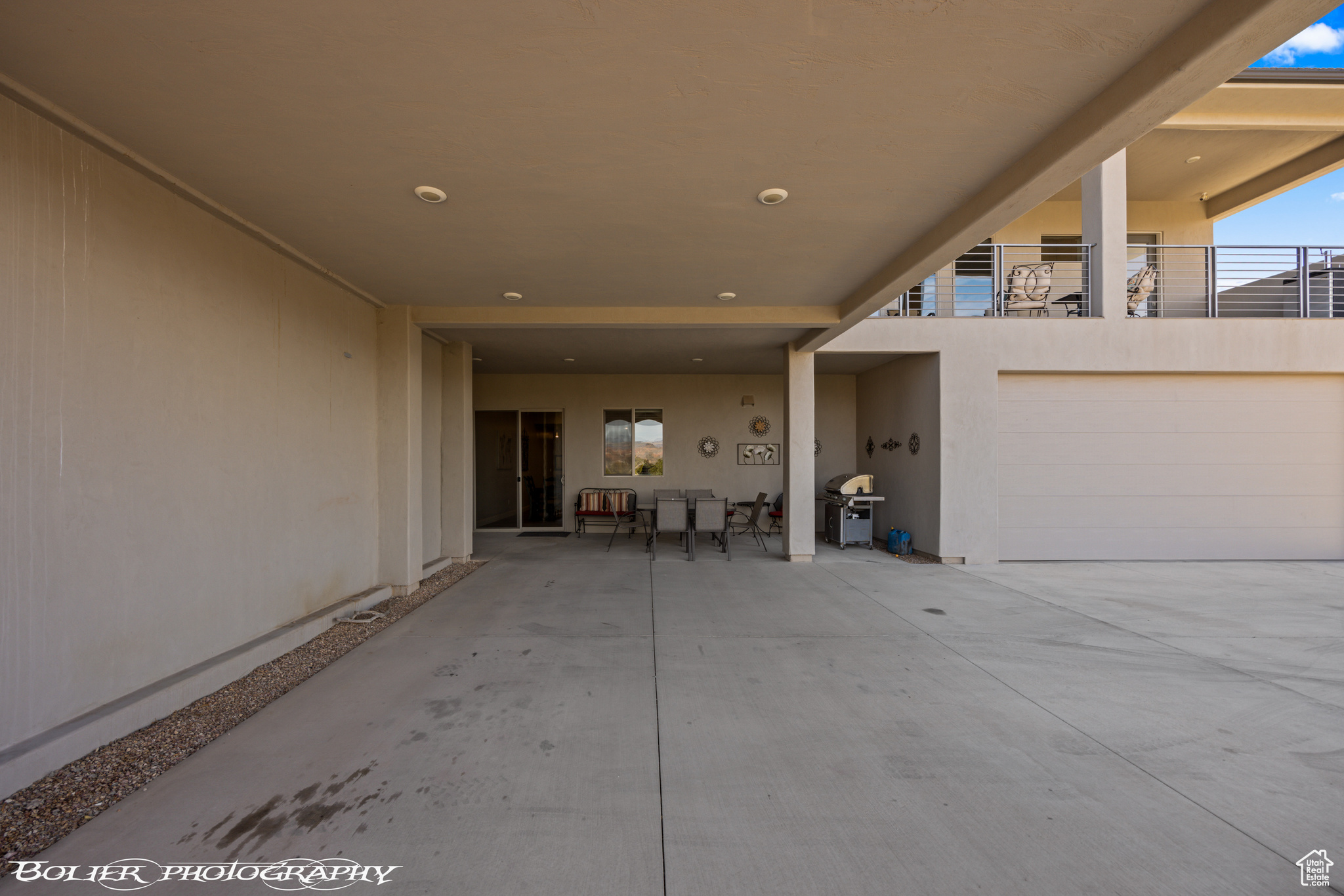 SOUTHGATE VIEWS - Residential