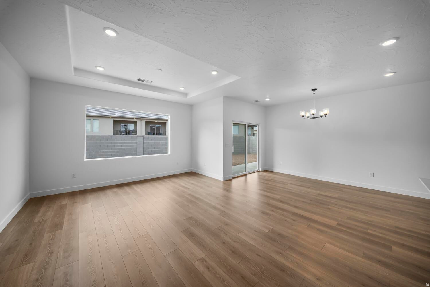 LONG VALLEY - Residential
