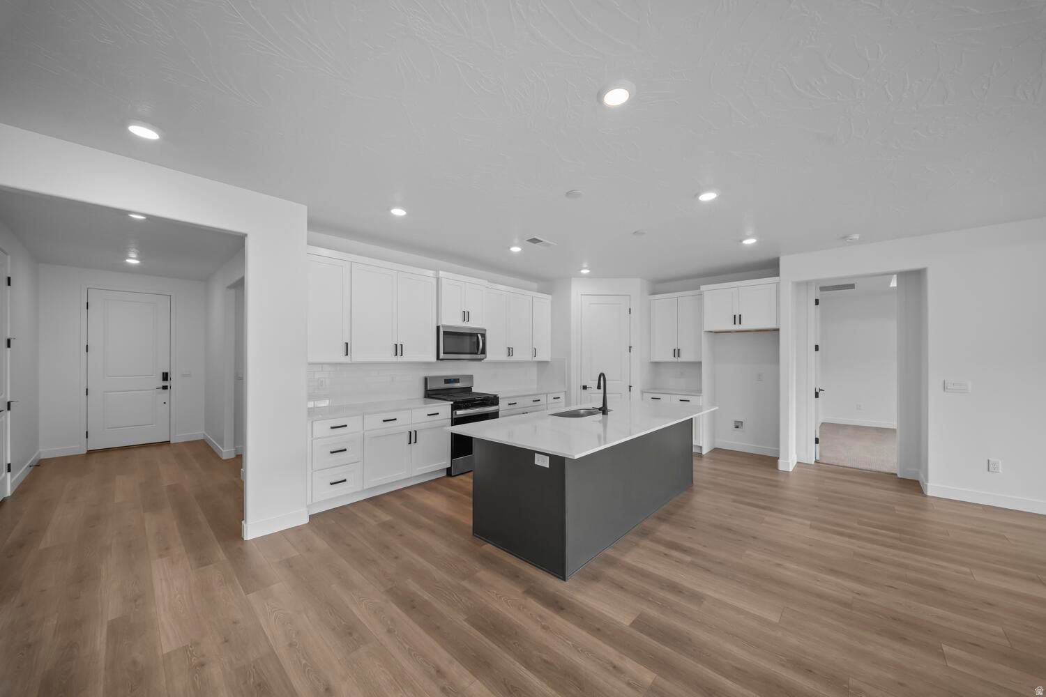 LONG VALLEY - Residential