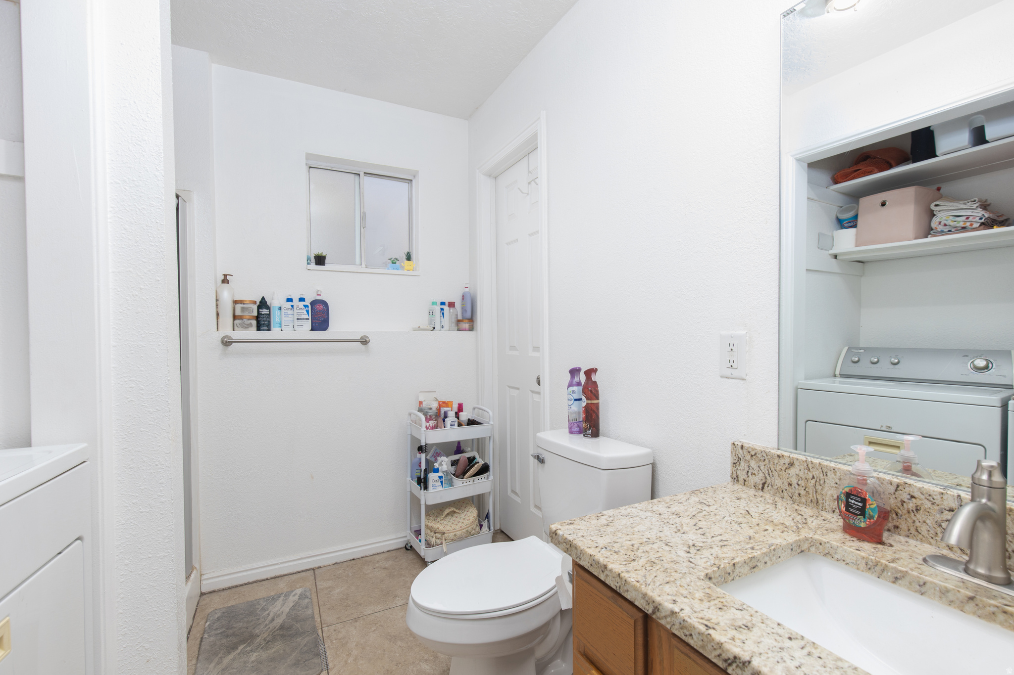 FLEETWOOD SQUARE CONDO B - Residential