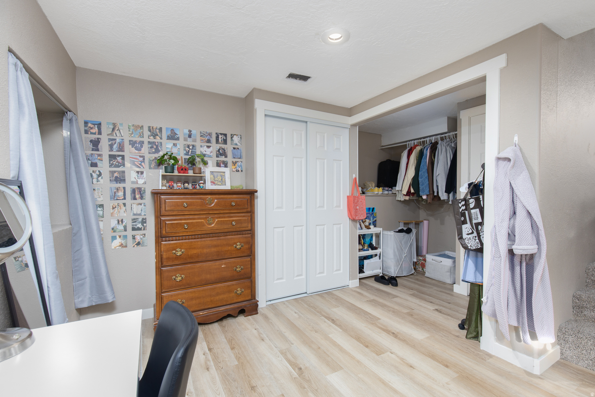 FLEETWOOD SQUARE CONDO B - Residential