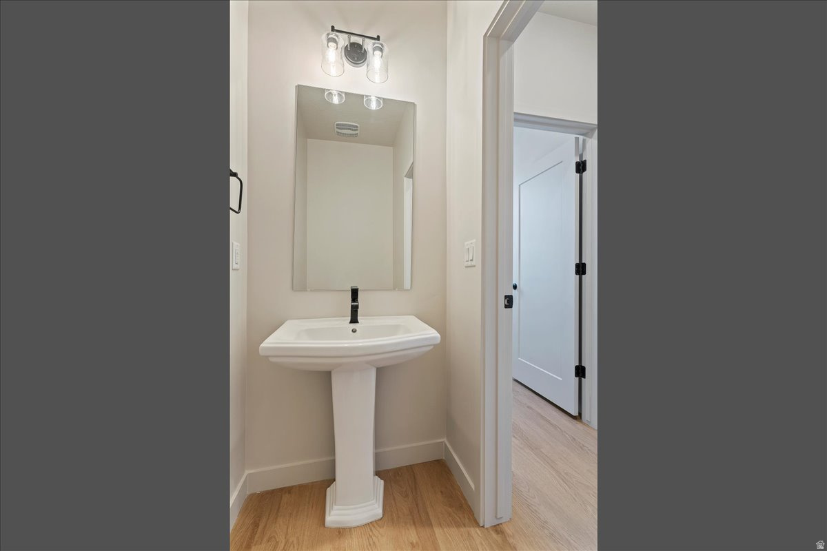 CLIFTON PLACE TOWNHOMES - Residential