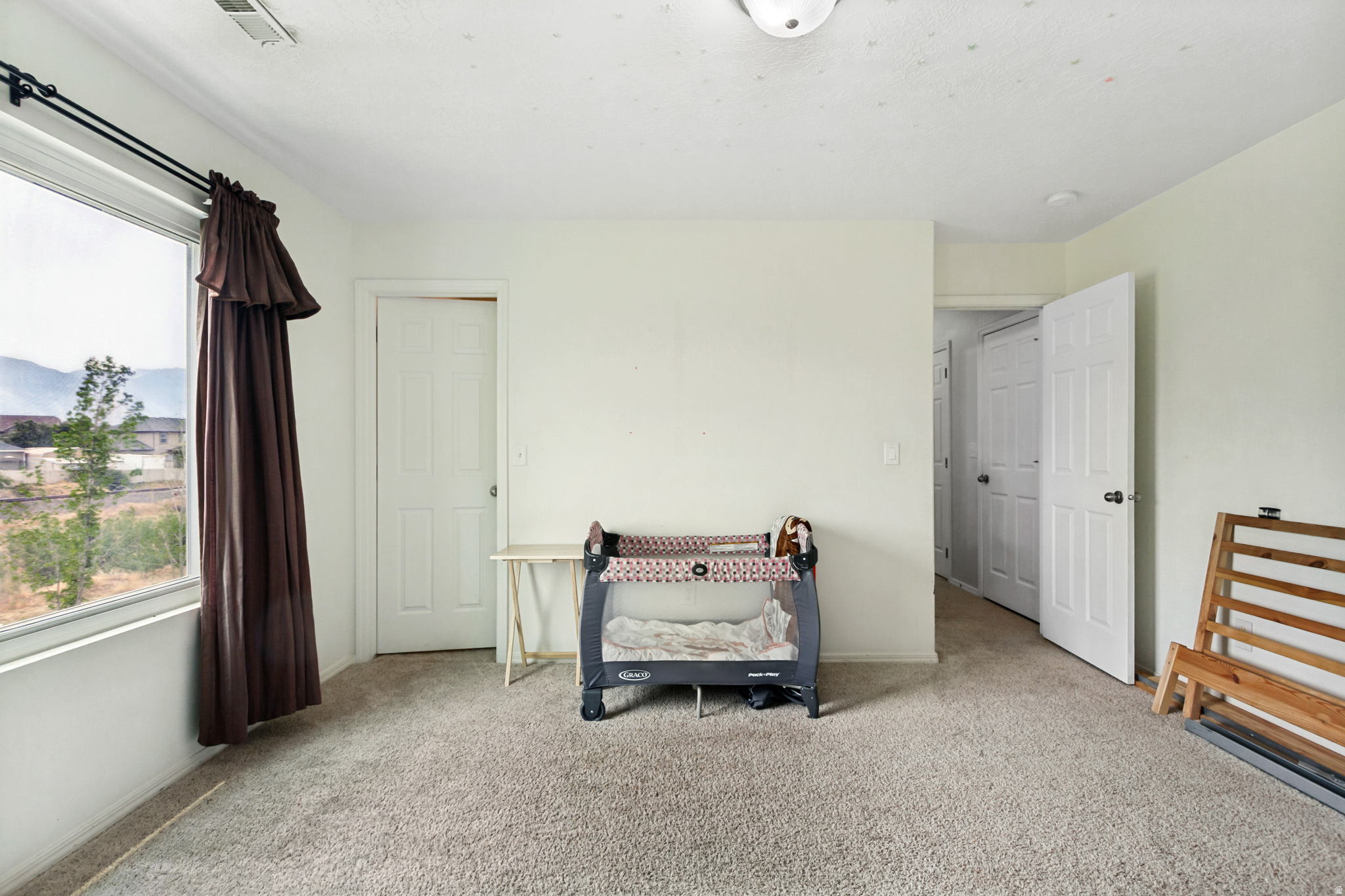 JESSIES BROOK - Residential