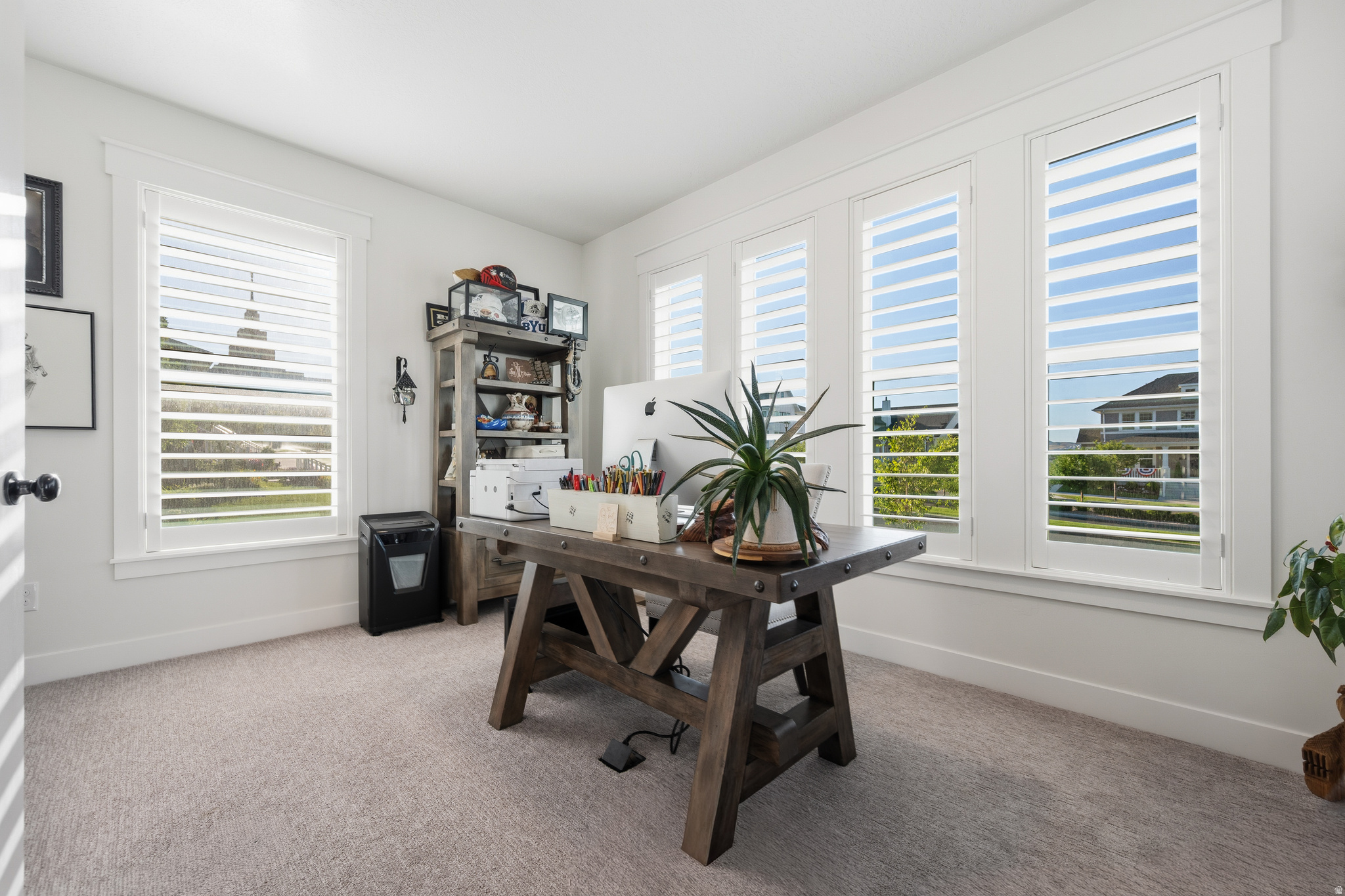 BEACON POINTE - Residential