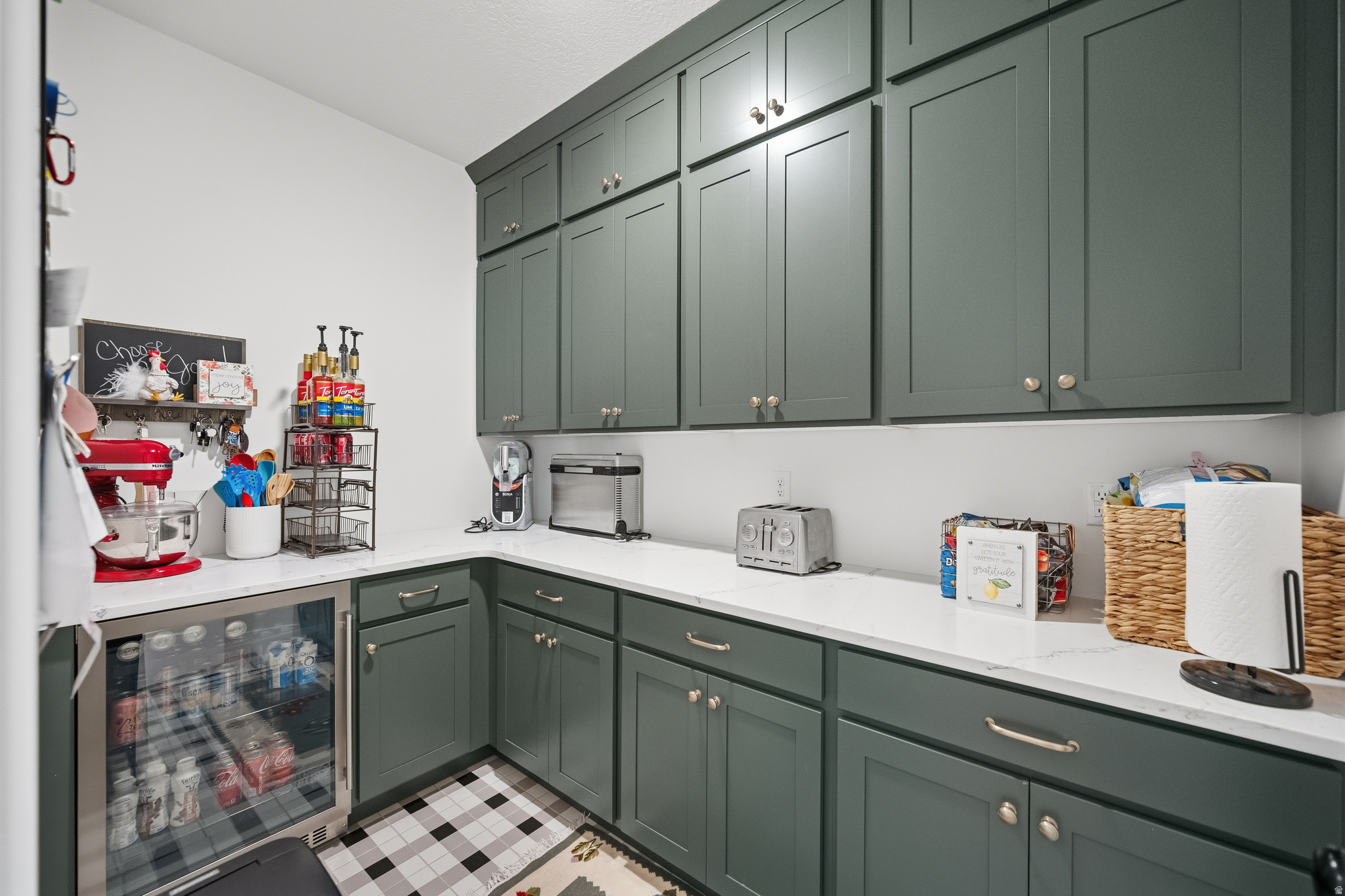 BEACON POINTE - Residential