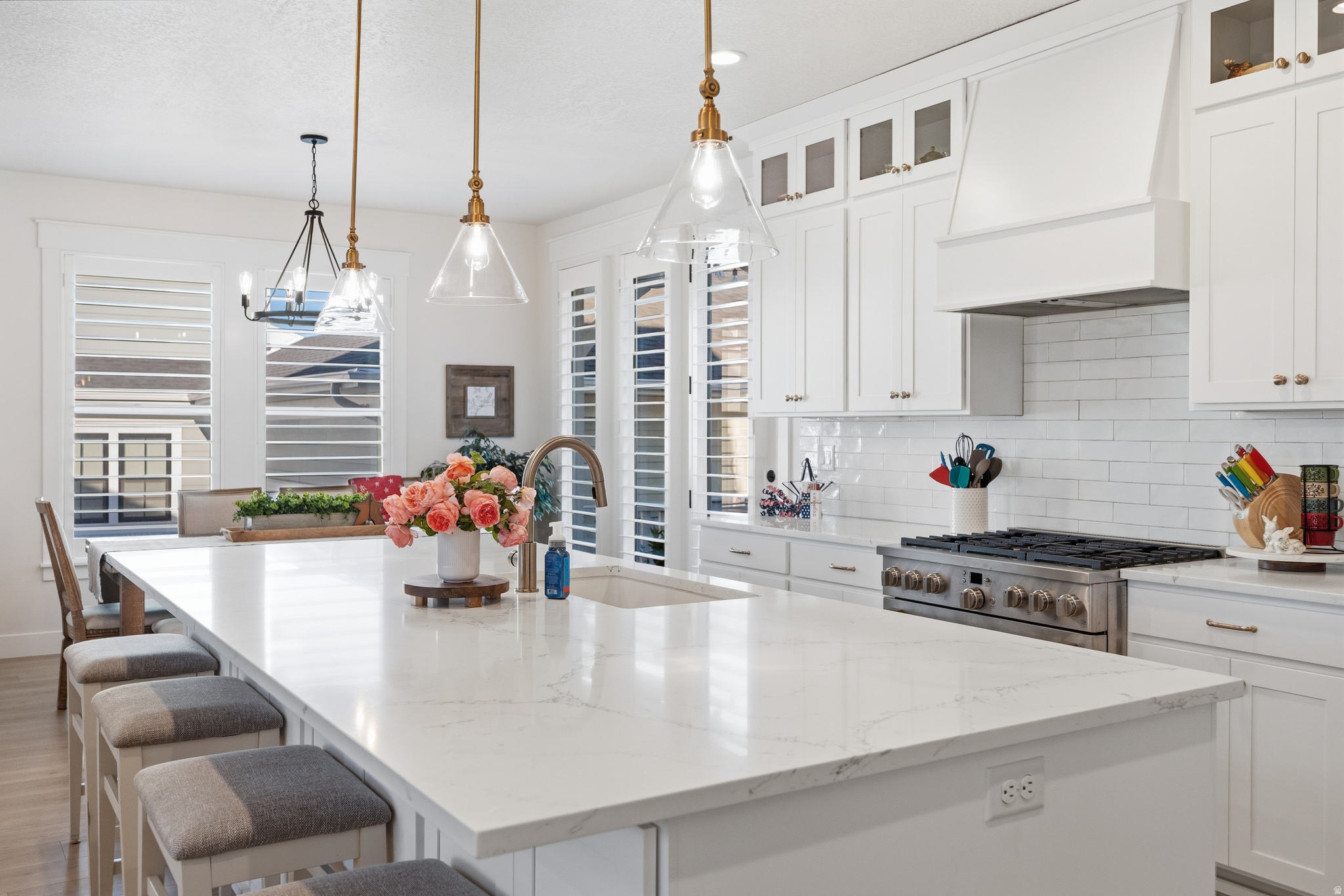 BEACON POINTE - Residential