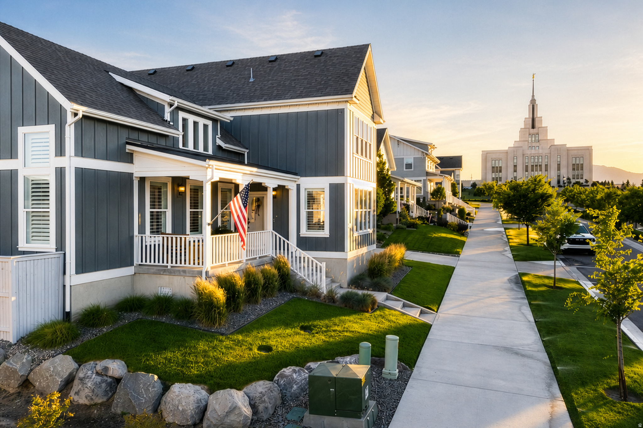BEACON POINTE - Residential