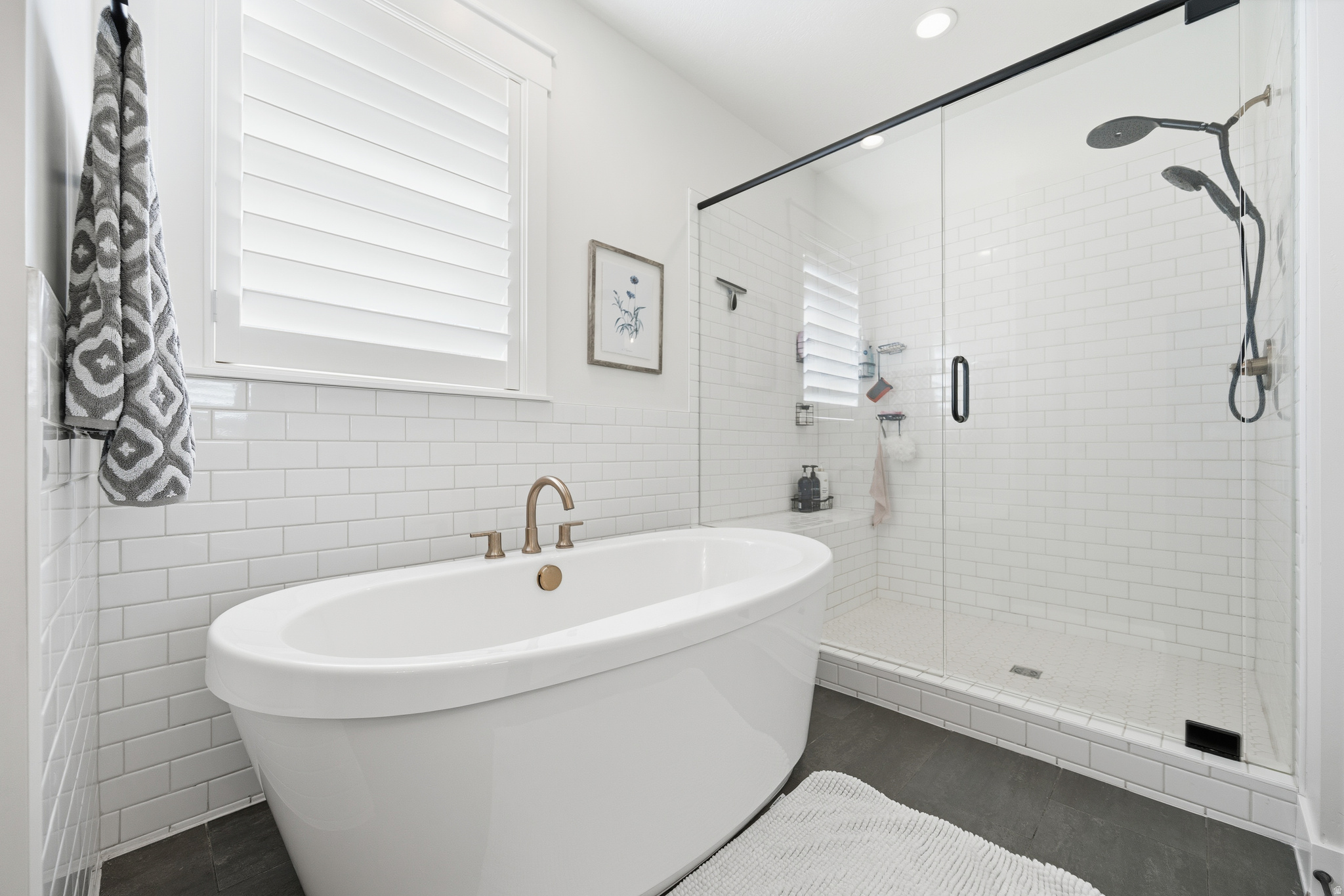 BEACON POINTE - Residential
