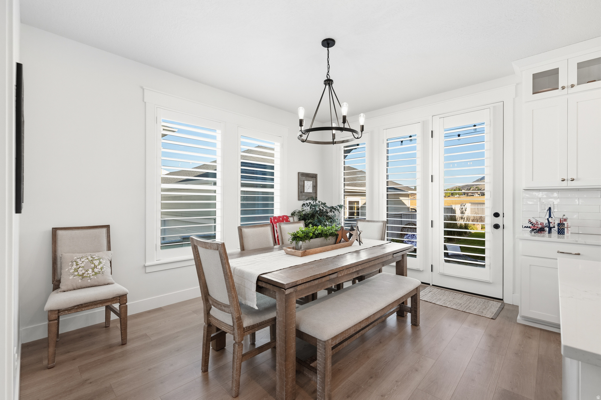 BEACON POINTE - Residential
