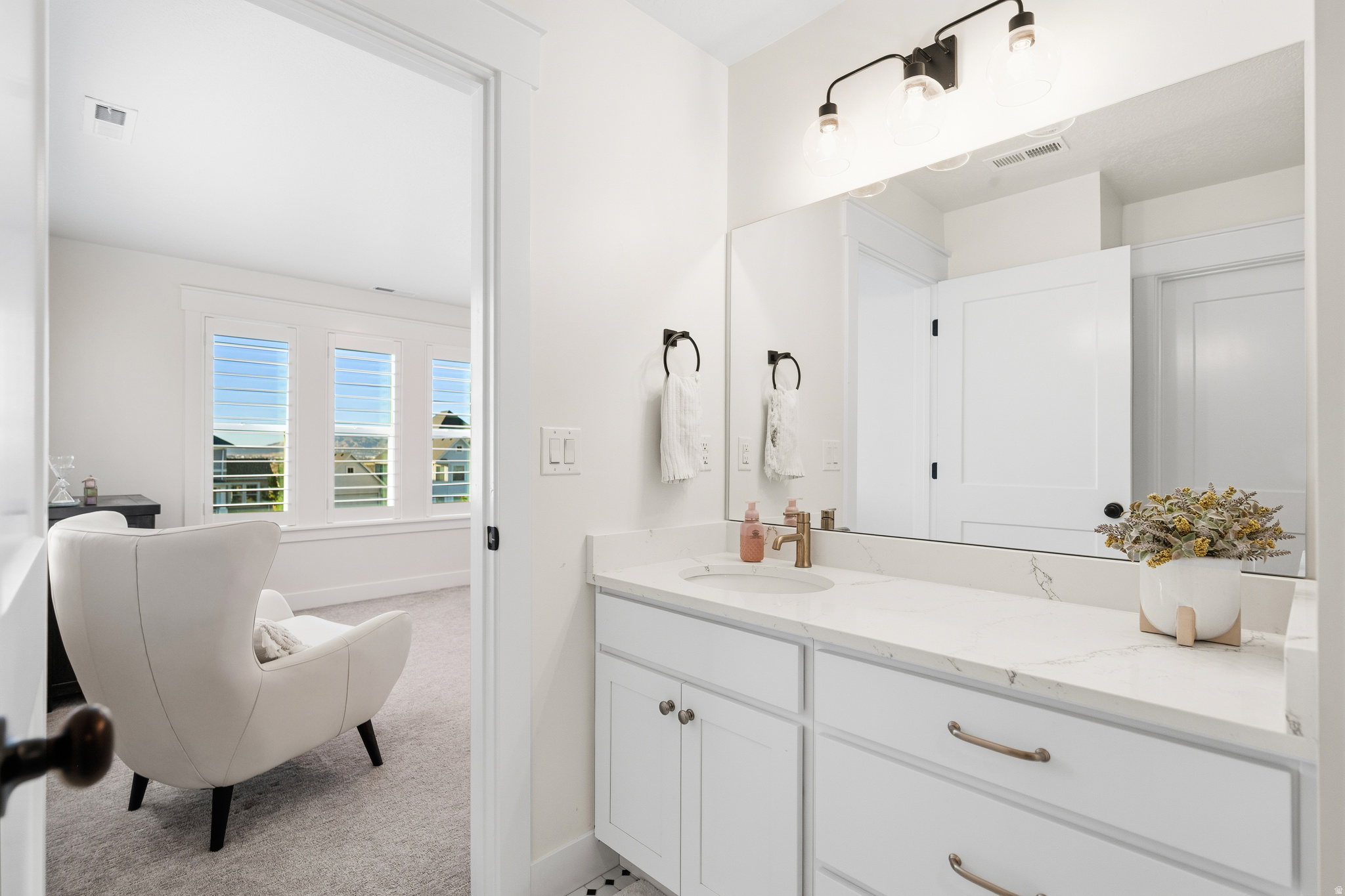BEACON POINTE - Residential