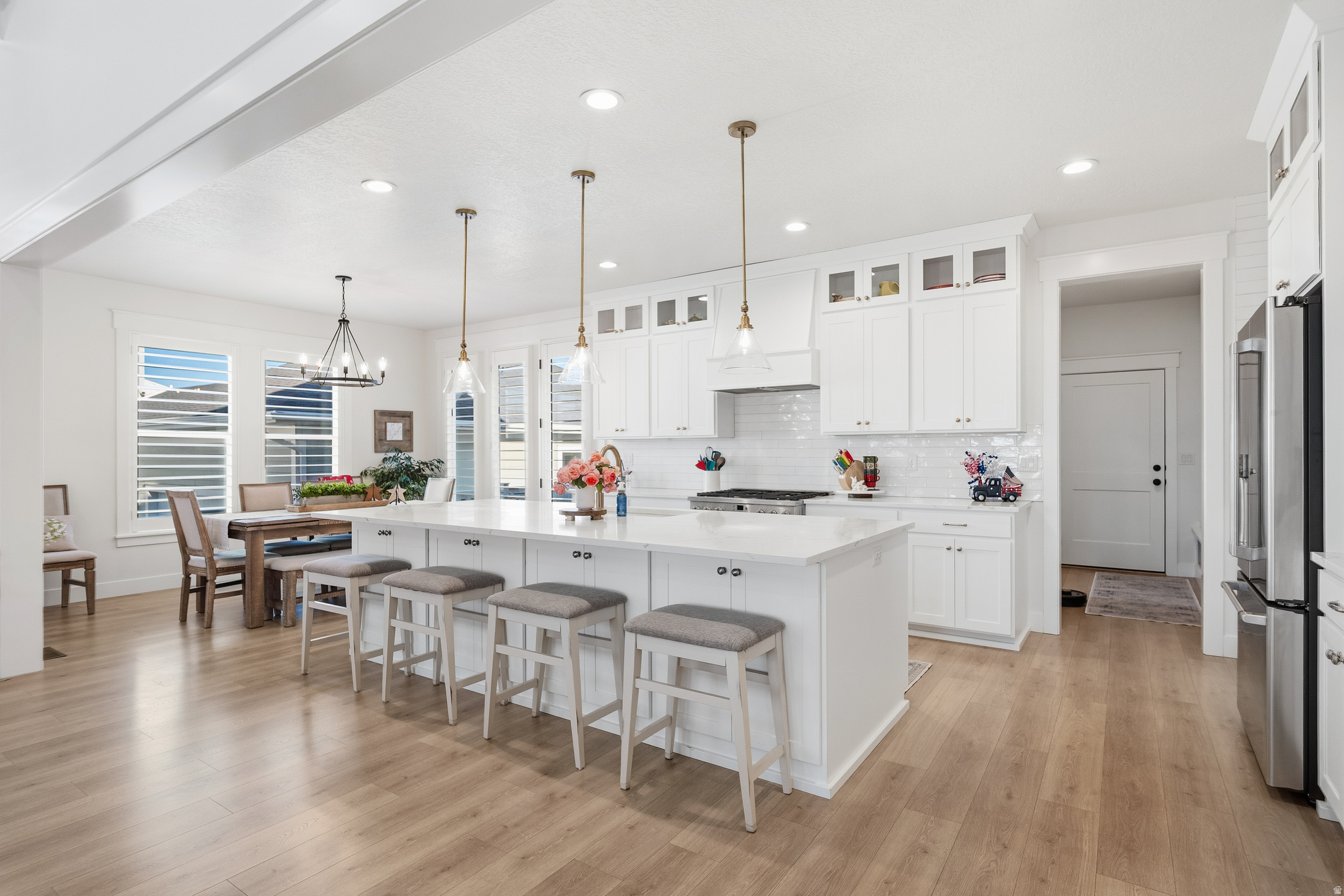 BEACON POINTE - Residential