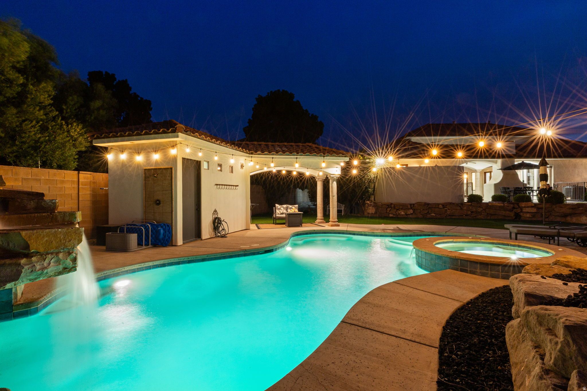 ARROWHEAD ESTATES - Residential