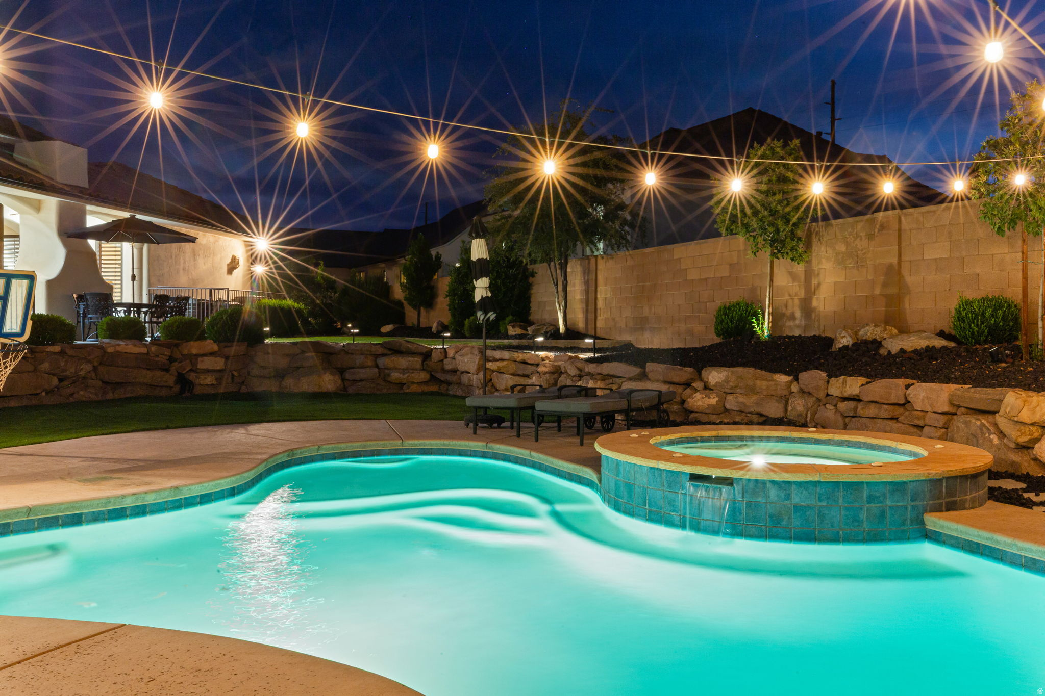 ARROWHEAD ESTATES - Residential