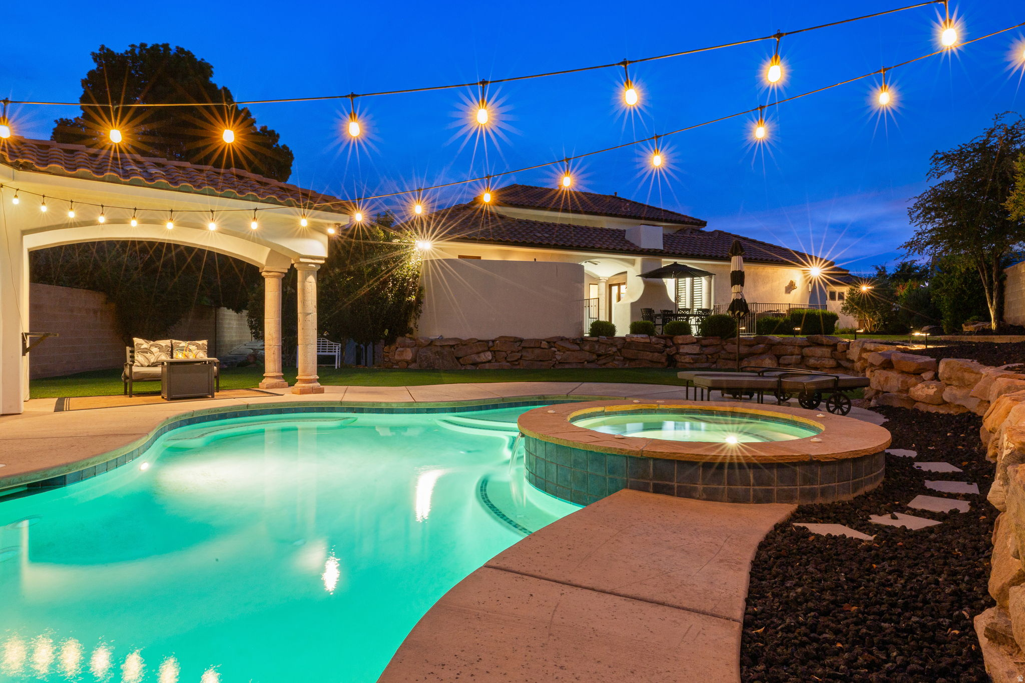 ARROWHEAD ESTATES - Residential