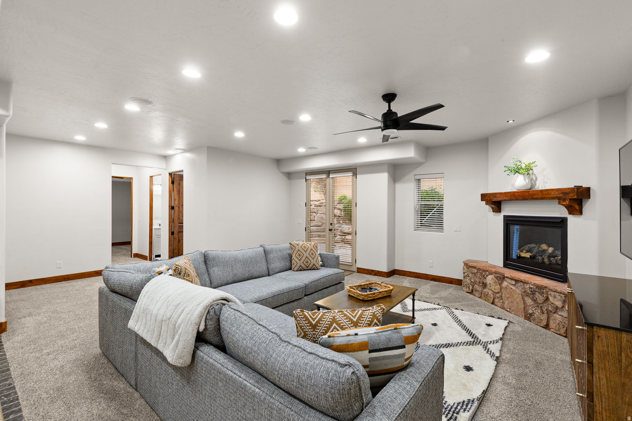 ARROWHEAD ESTATES - Residential