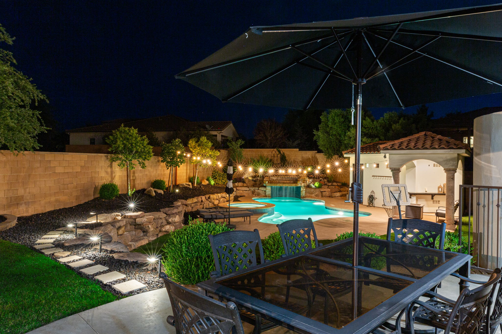 ARROWHEAD ESTATES - Residential