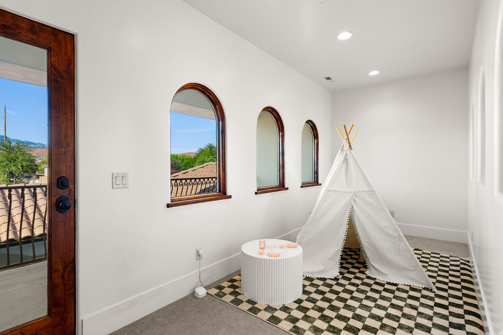 ARROWHEAD ESTATES - Residential