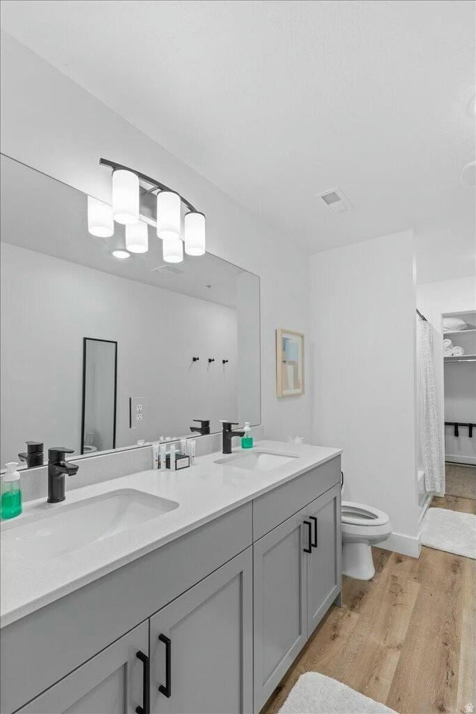 DESERT COLOR SKYLINE CONDOMINIUM PLAT 2 - Residential