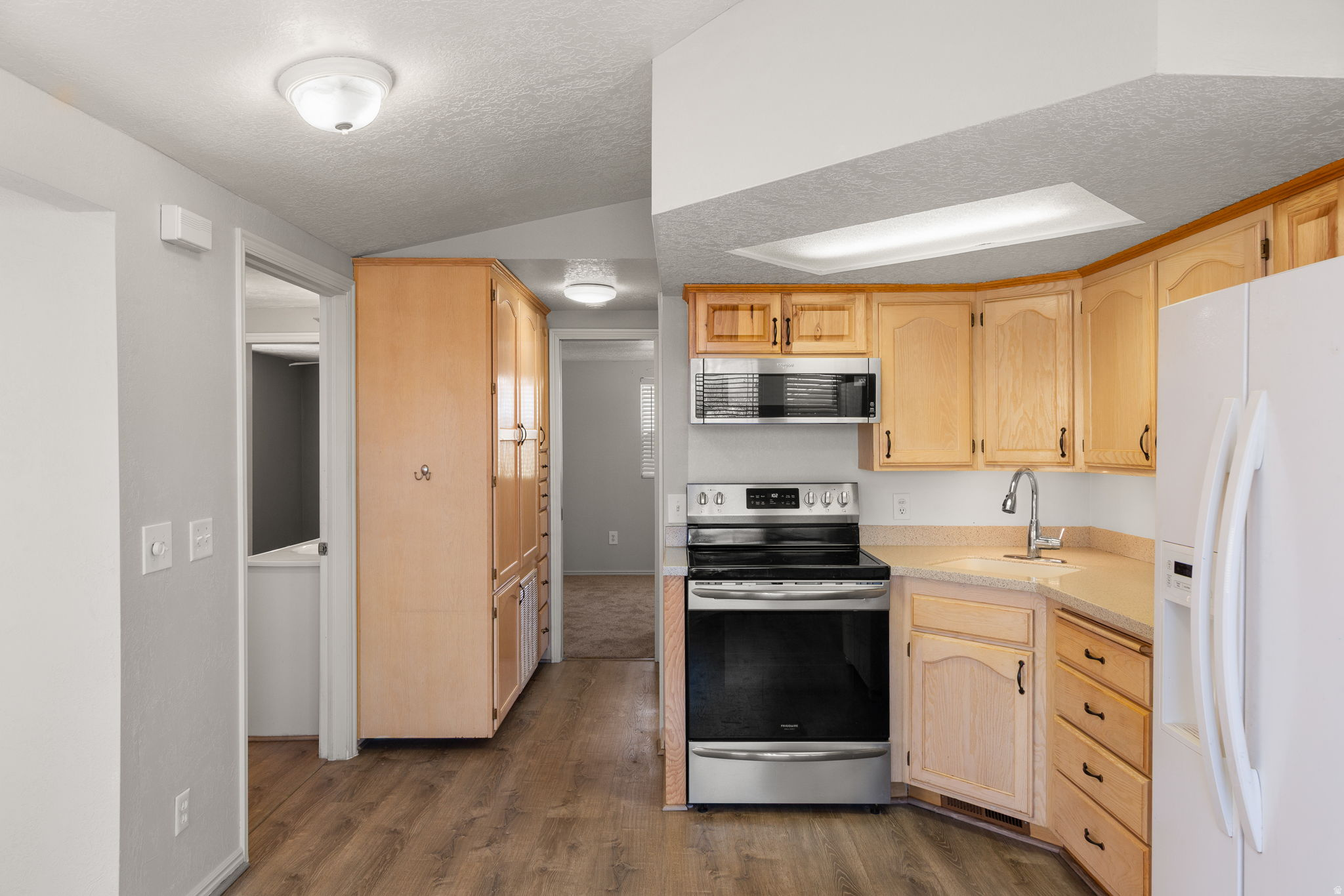 CANYON BREEZE RV - Residential