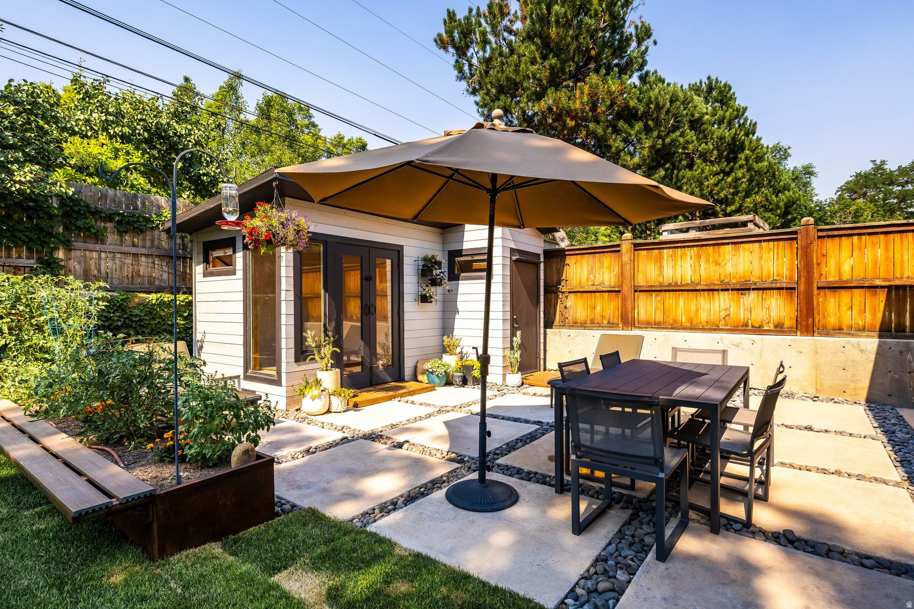 EL RAY PARK - Residential