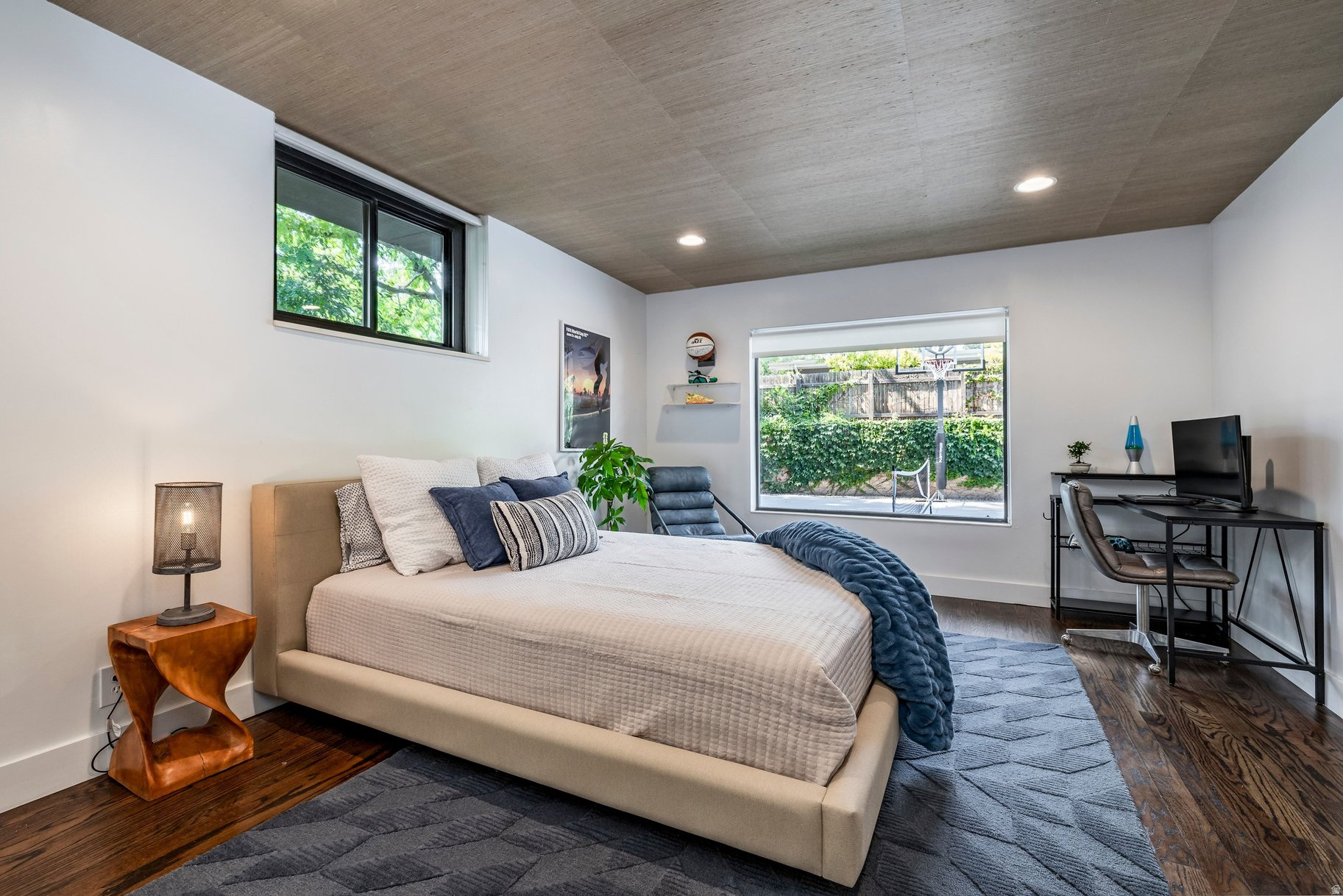 EL RAY PARK - Residential