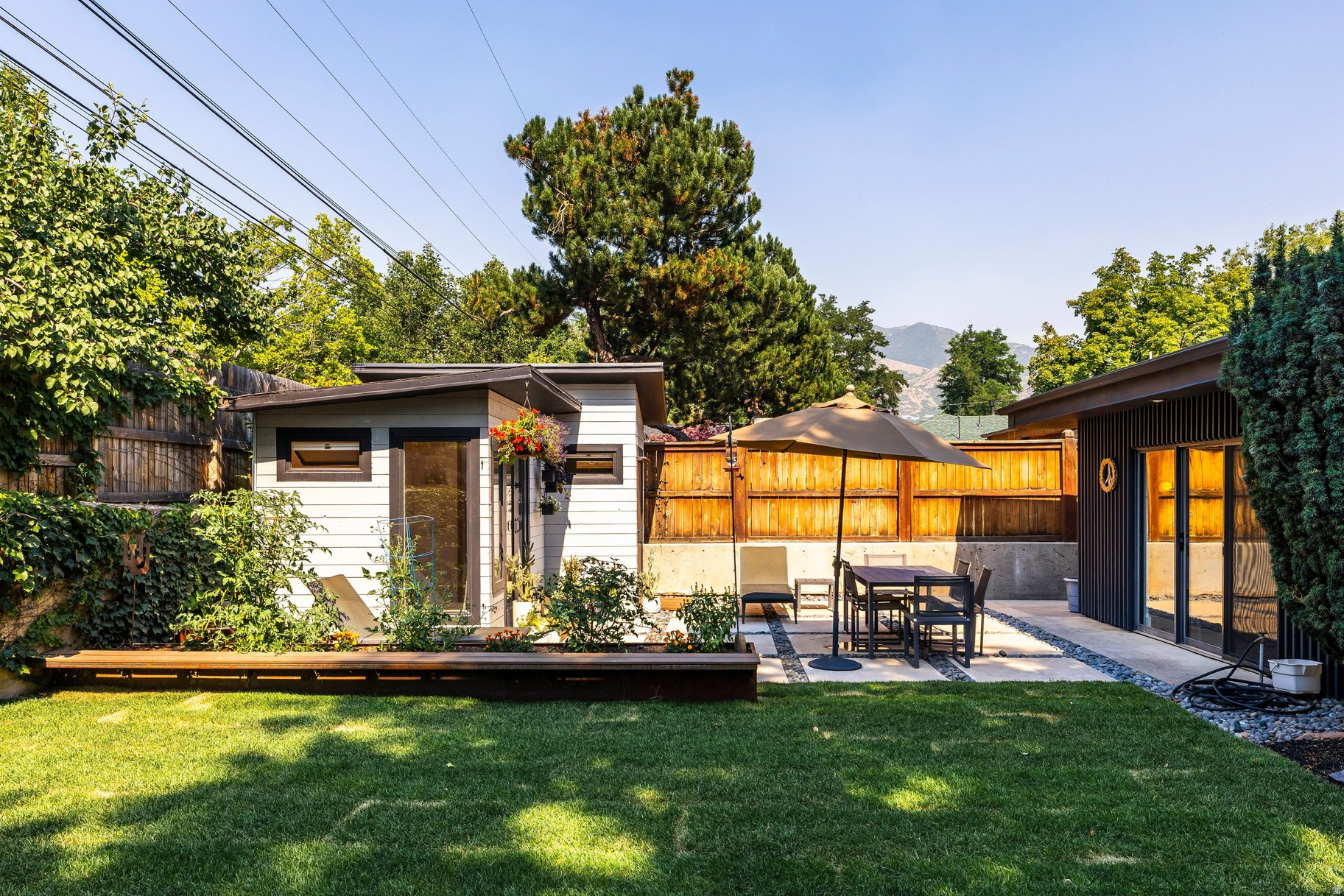 EL RAY PARK - Residential
