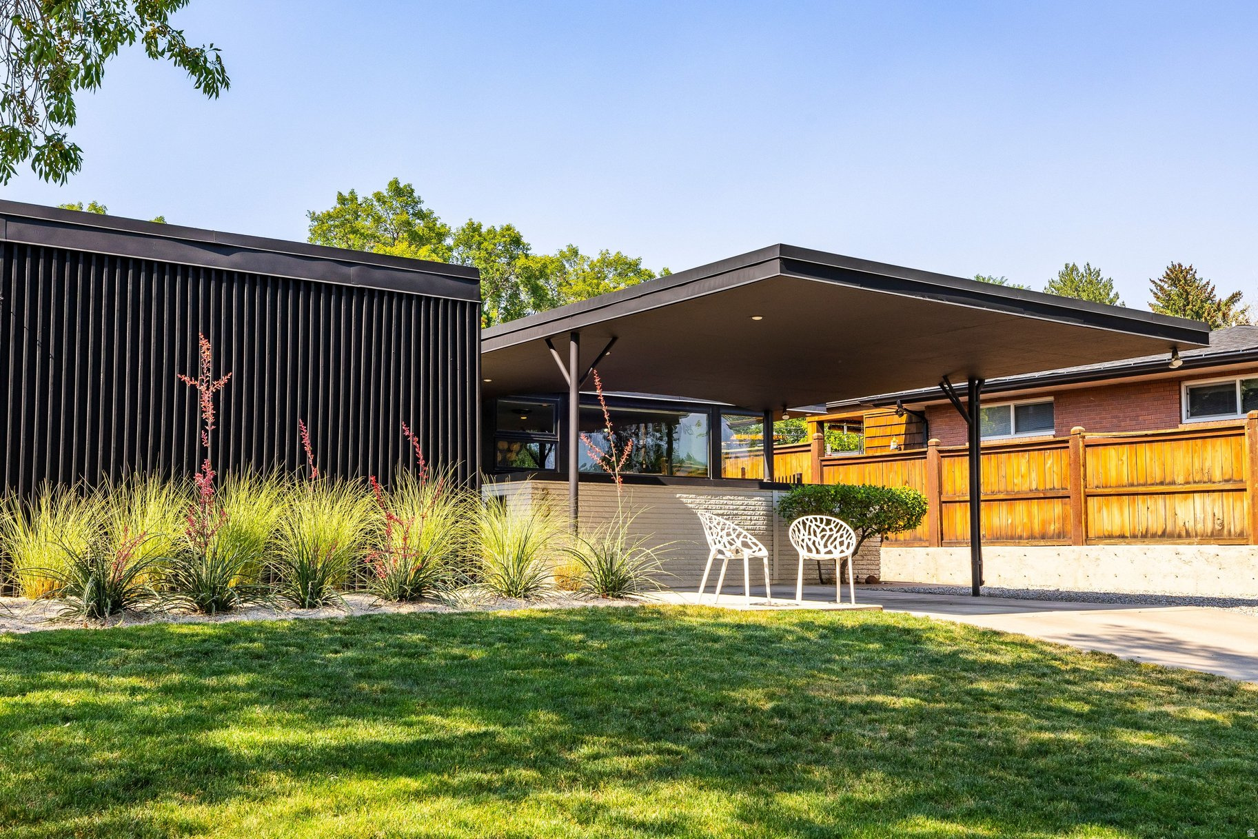 EL RAY PARK - Residential