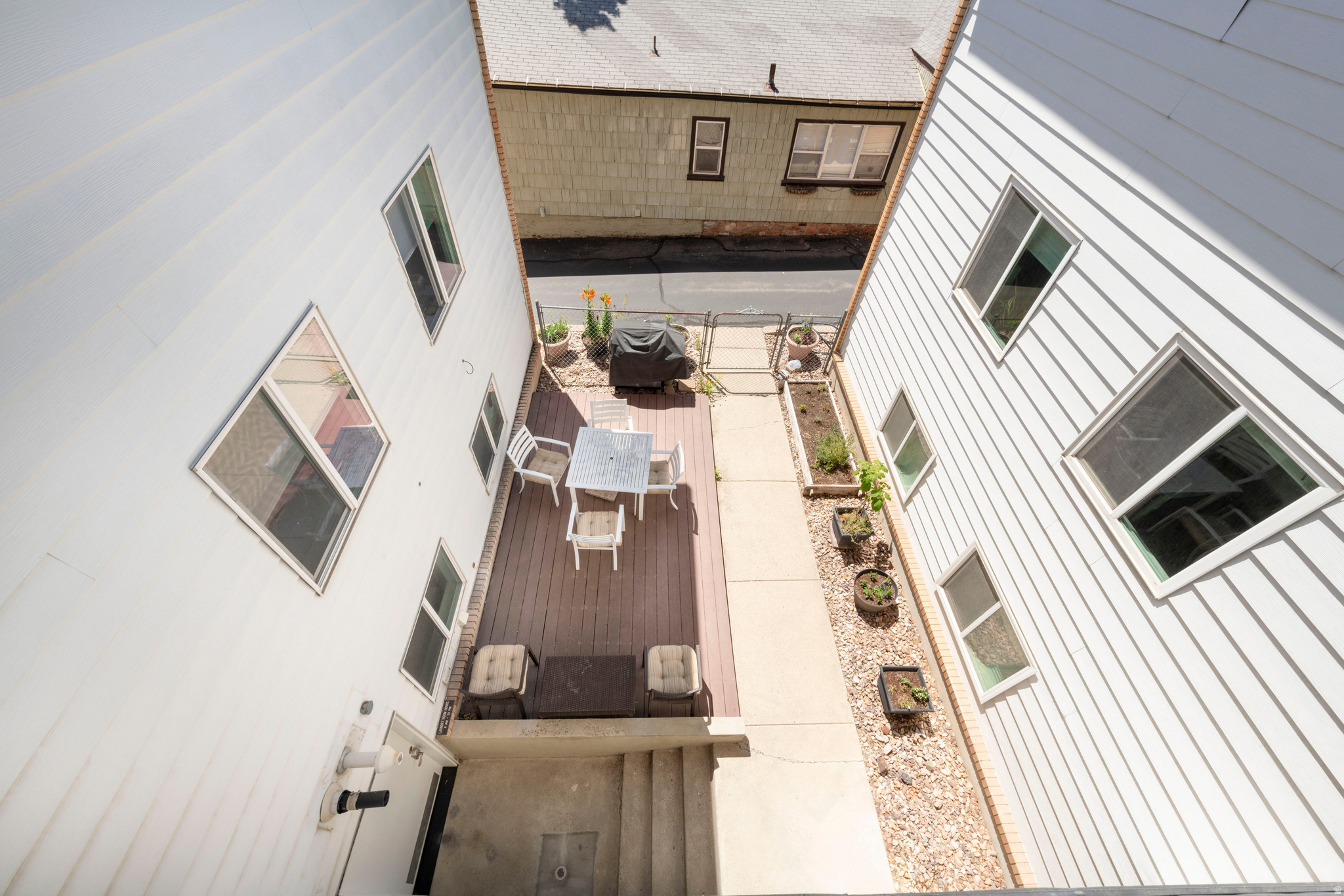 MID AVES CONDO - Residential