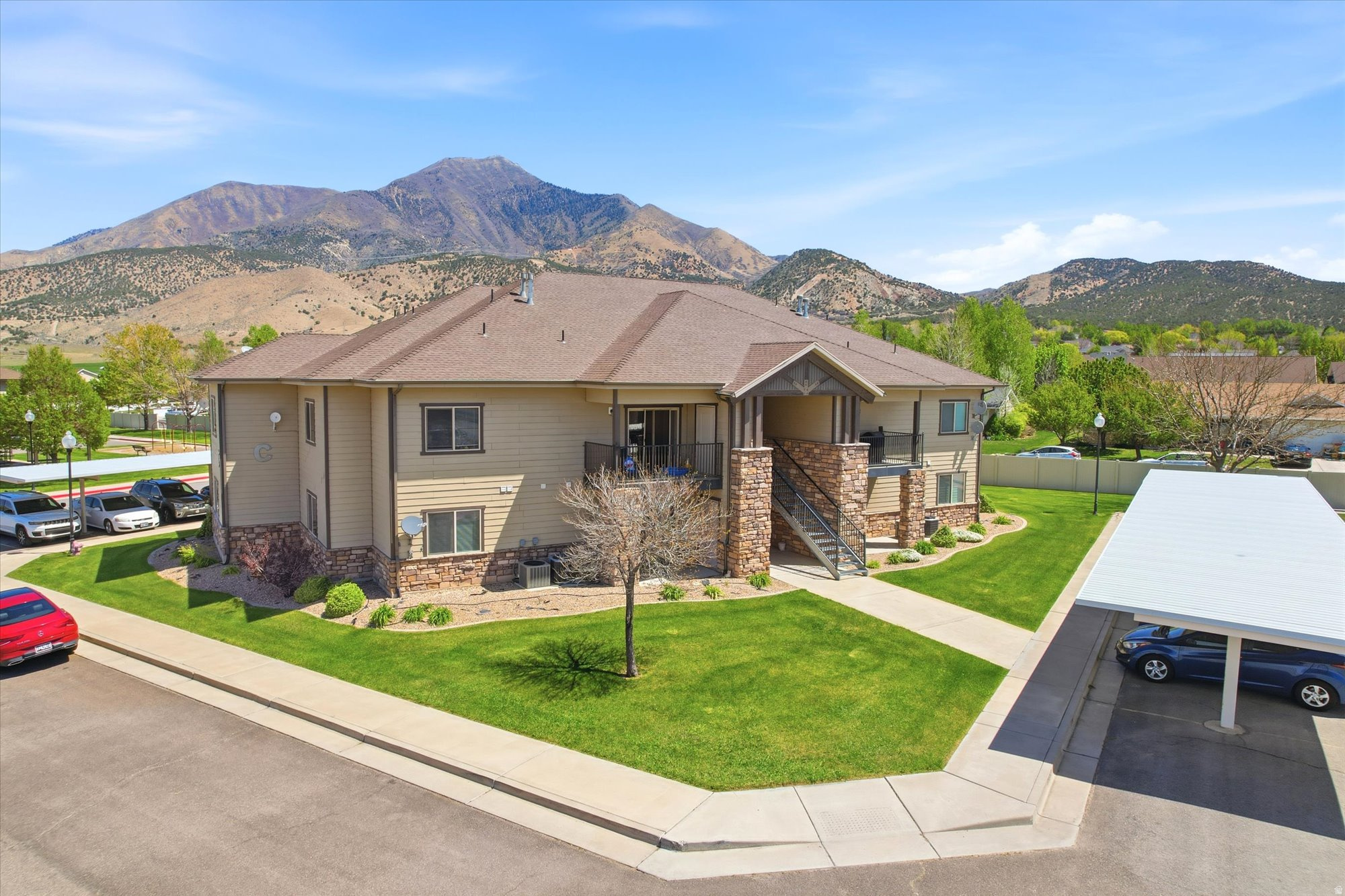 Welcome to this beautifully maintained condo in the heart of Nephi! Offering 3 bedrooms and 2 bathrooms, this home features brand new carpet, an updated water heater, and a bright, open layout filled with natural light. The functional floor plan is ideal for both everyday living and entertaining. Conveniently located near Main Street, schools,  freeway access, and shopping, this move-in-ready home is not to be missed.  It  is priced to sell; buyers won't find a better value in Nephi! Perfect for first-time buyers, downsizers, or investors looking for a clean, well cared for property in a great community.