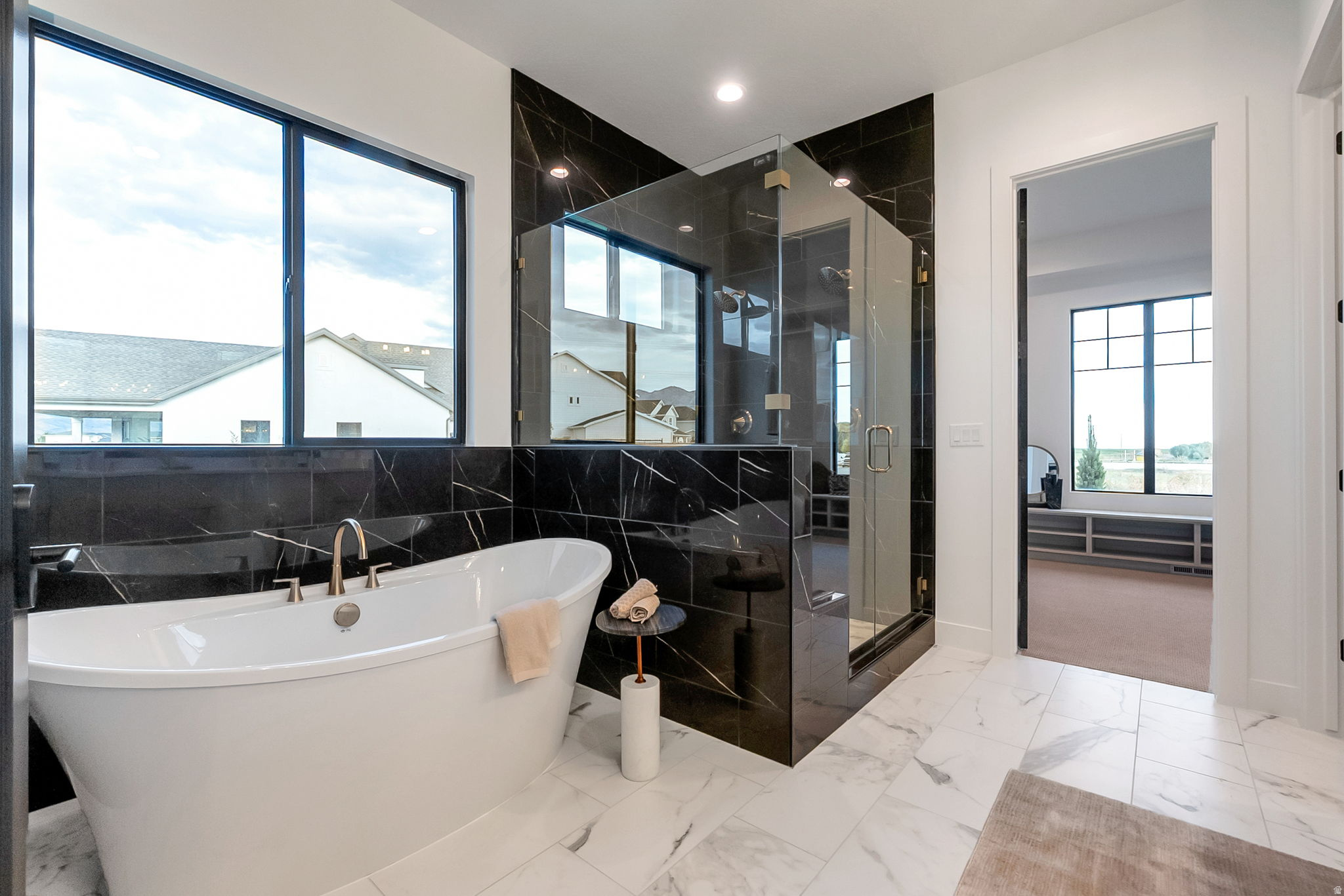 GRANDEUR ESTATES - Residential