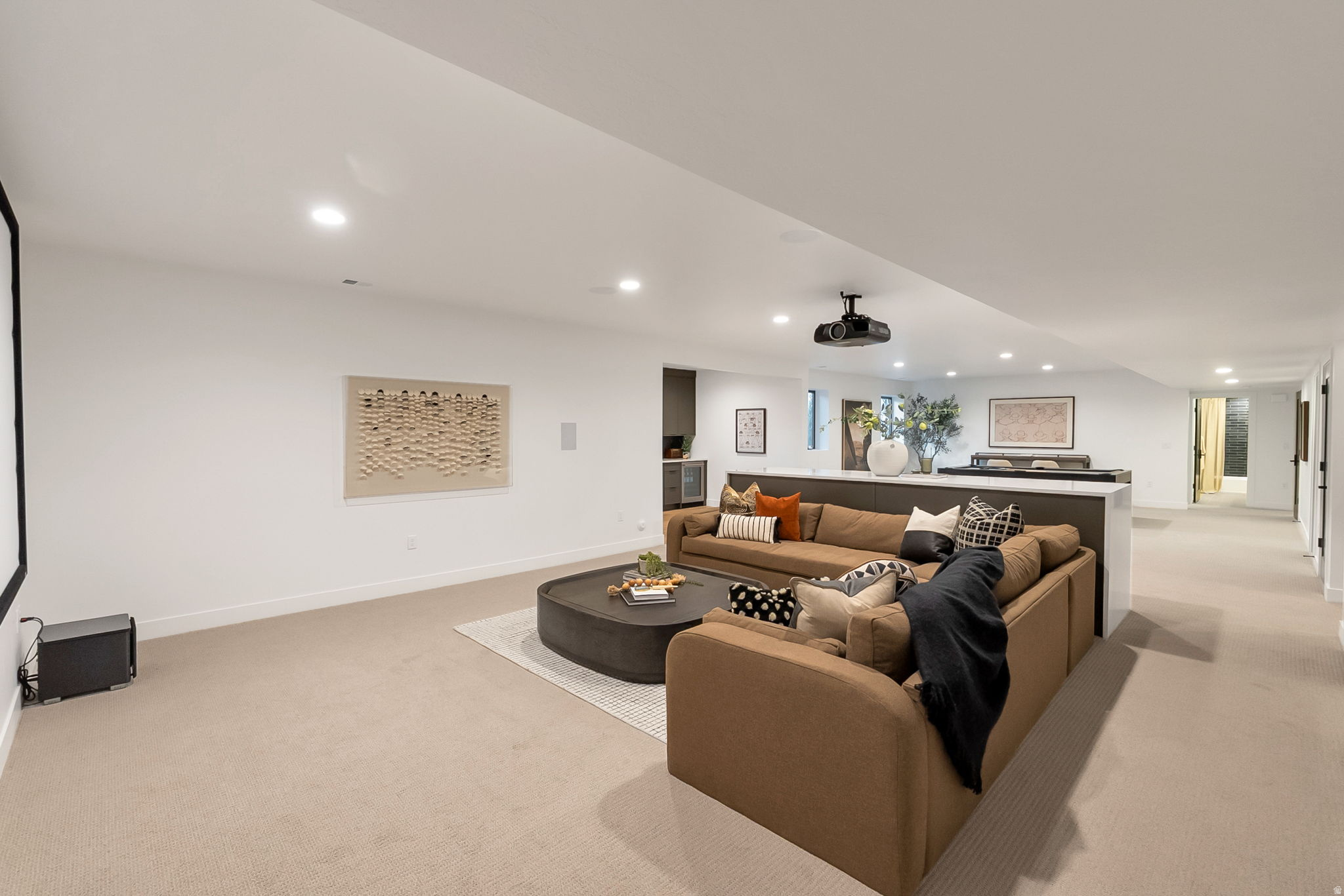 GRANDEUR ESTATES - Residential