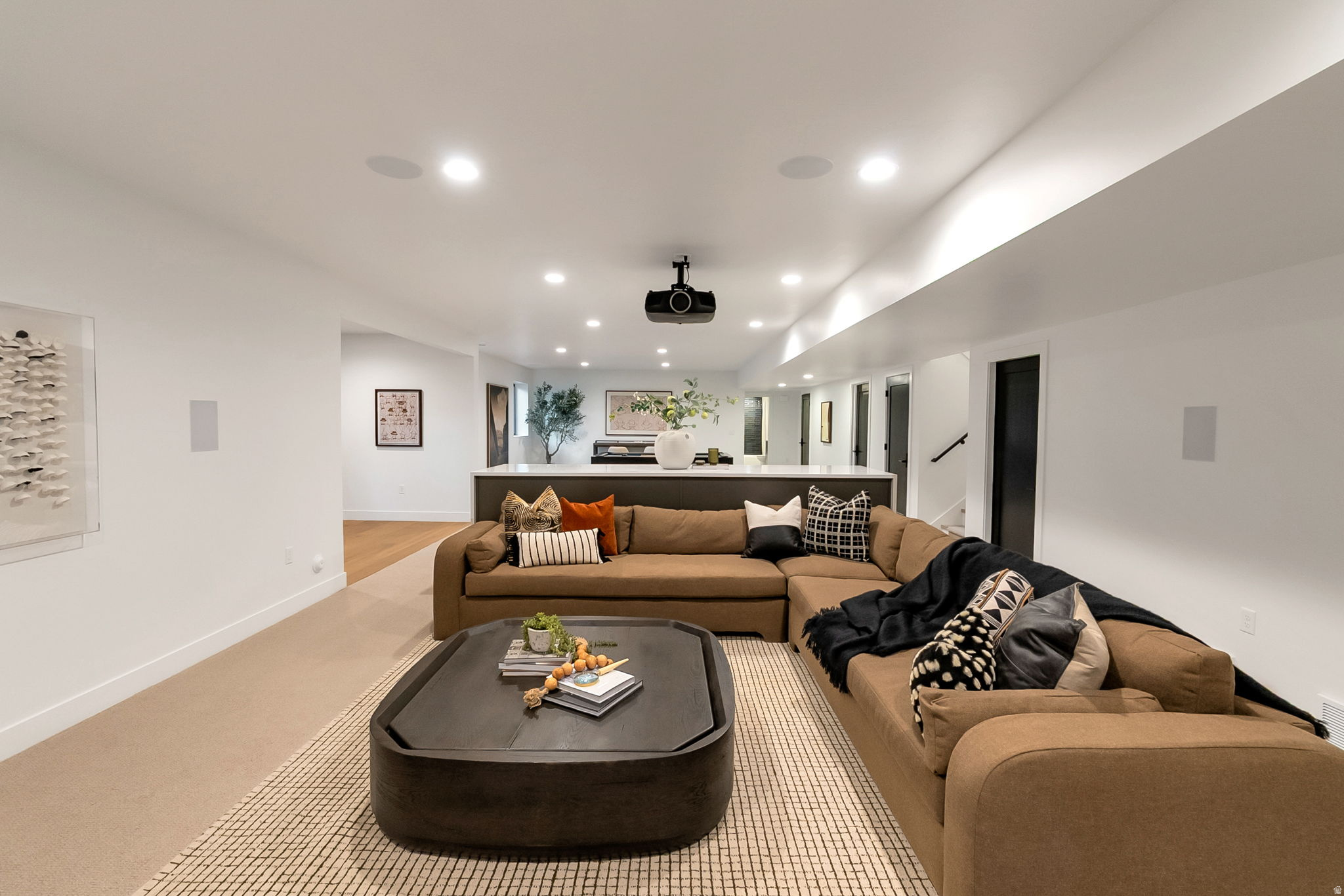 GRANDEUR ESTATES - Residential