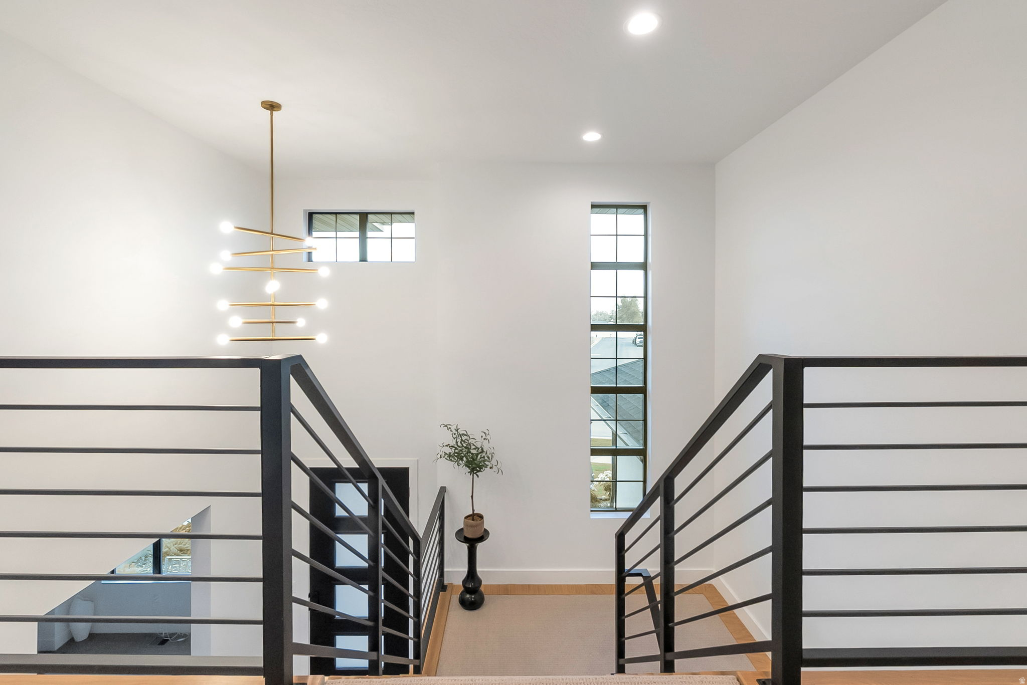 GRANDEUR ESTATES - Residential