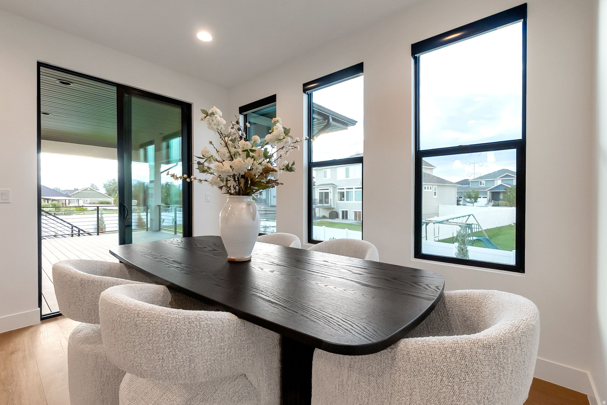GRANDEUR ESTATES - Residential