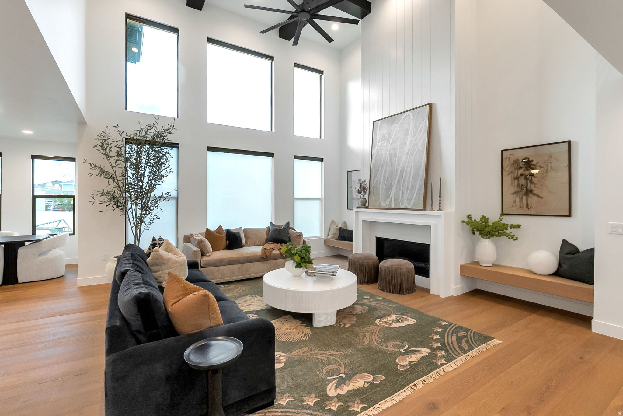 GRANDEUR ESTATES - Residential