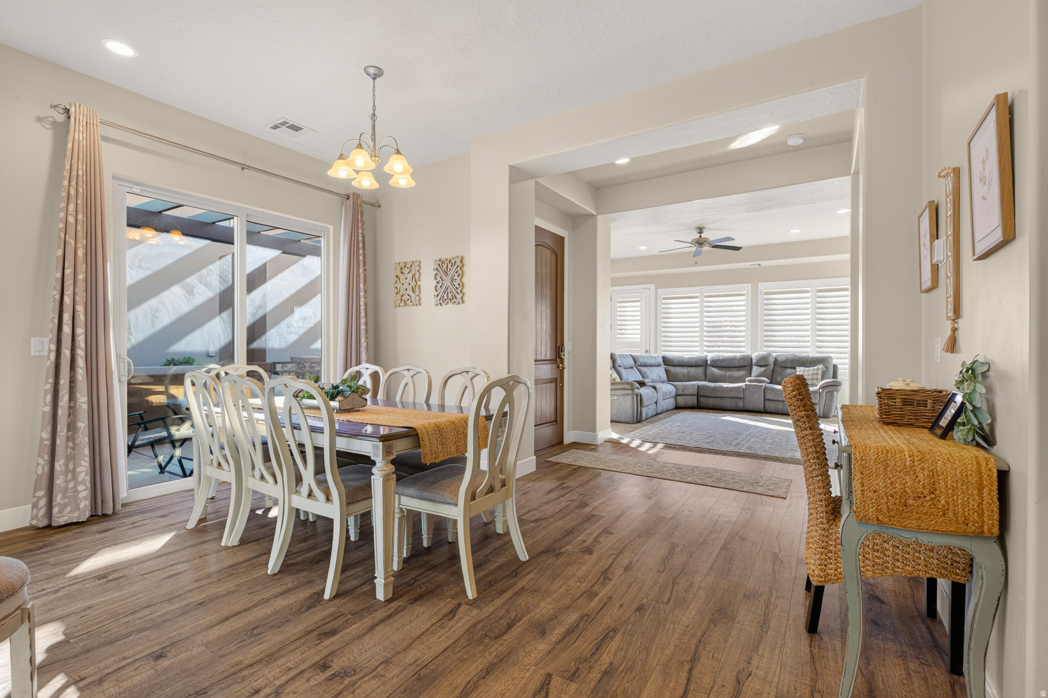 CORAL RIDGE TOWNHOMES PH 3-C - Residential