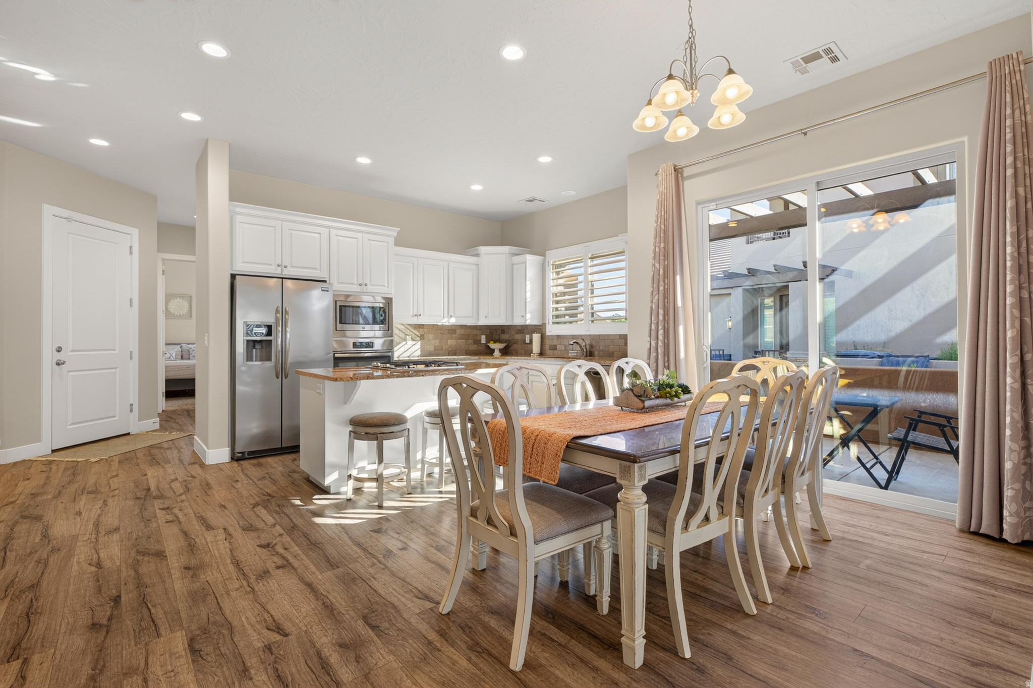 CORAL RIDGE TOWNHOMES PH 3-C - Residential